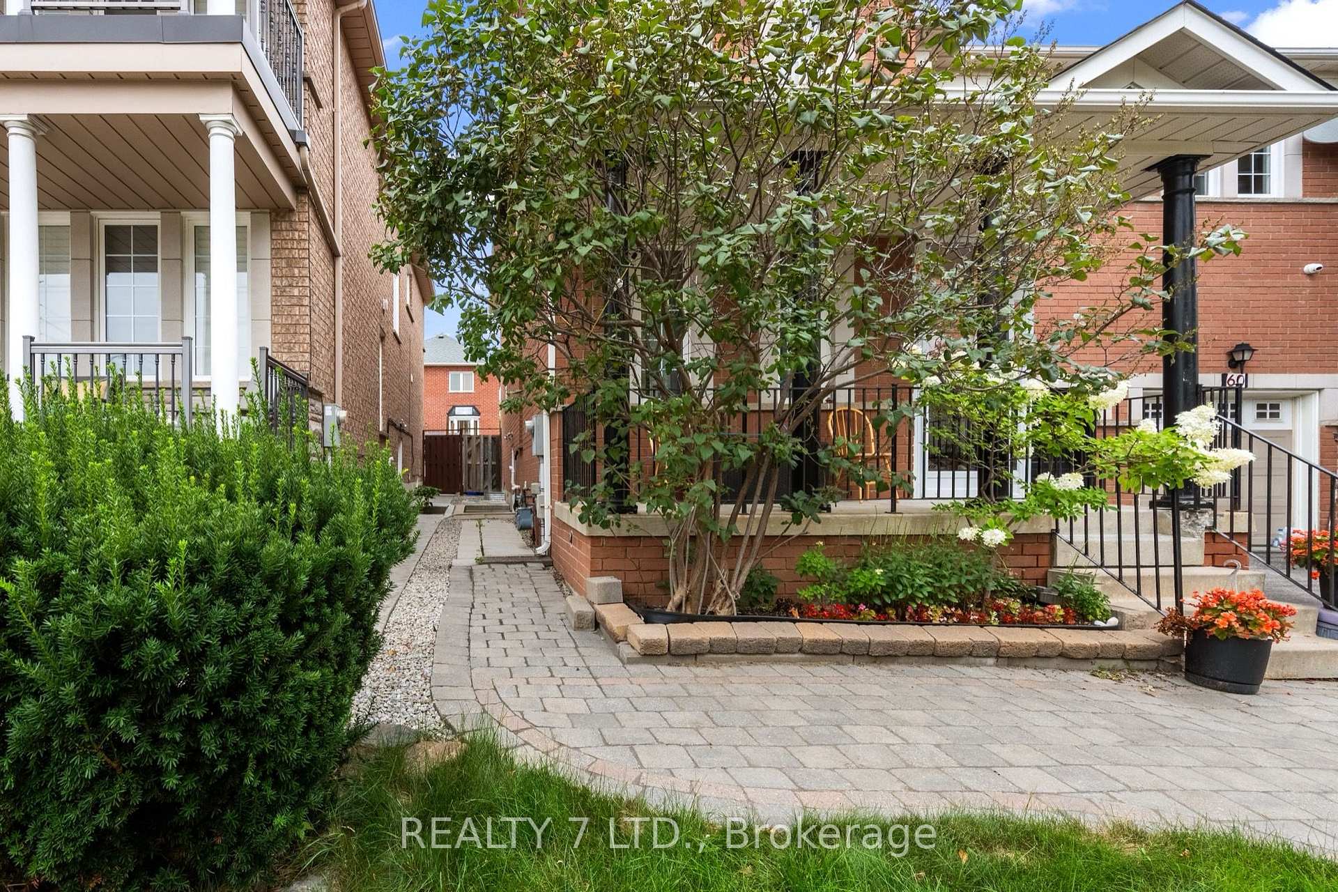 Photo 3 of Unit Bsmt, 62 Fairlane Crescent, Vaughan, Vellore Village — HOMEH