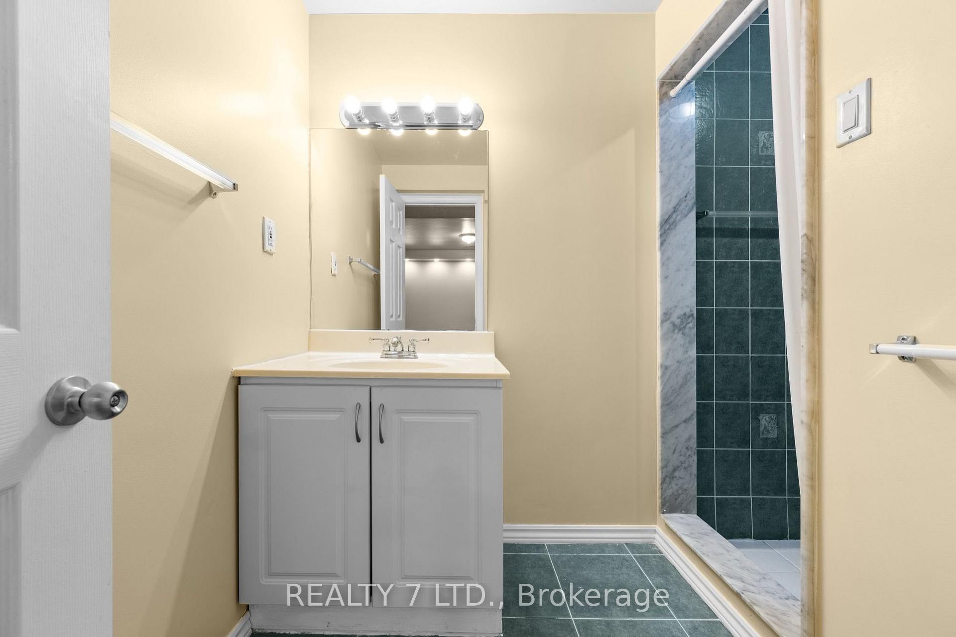 Photo 16 of Unit Bsmt, 62 Fairlane Crescent, Vaughan, Vellore Village — HOMEH