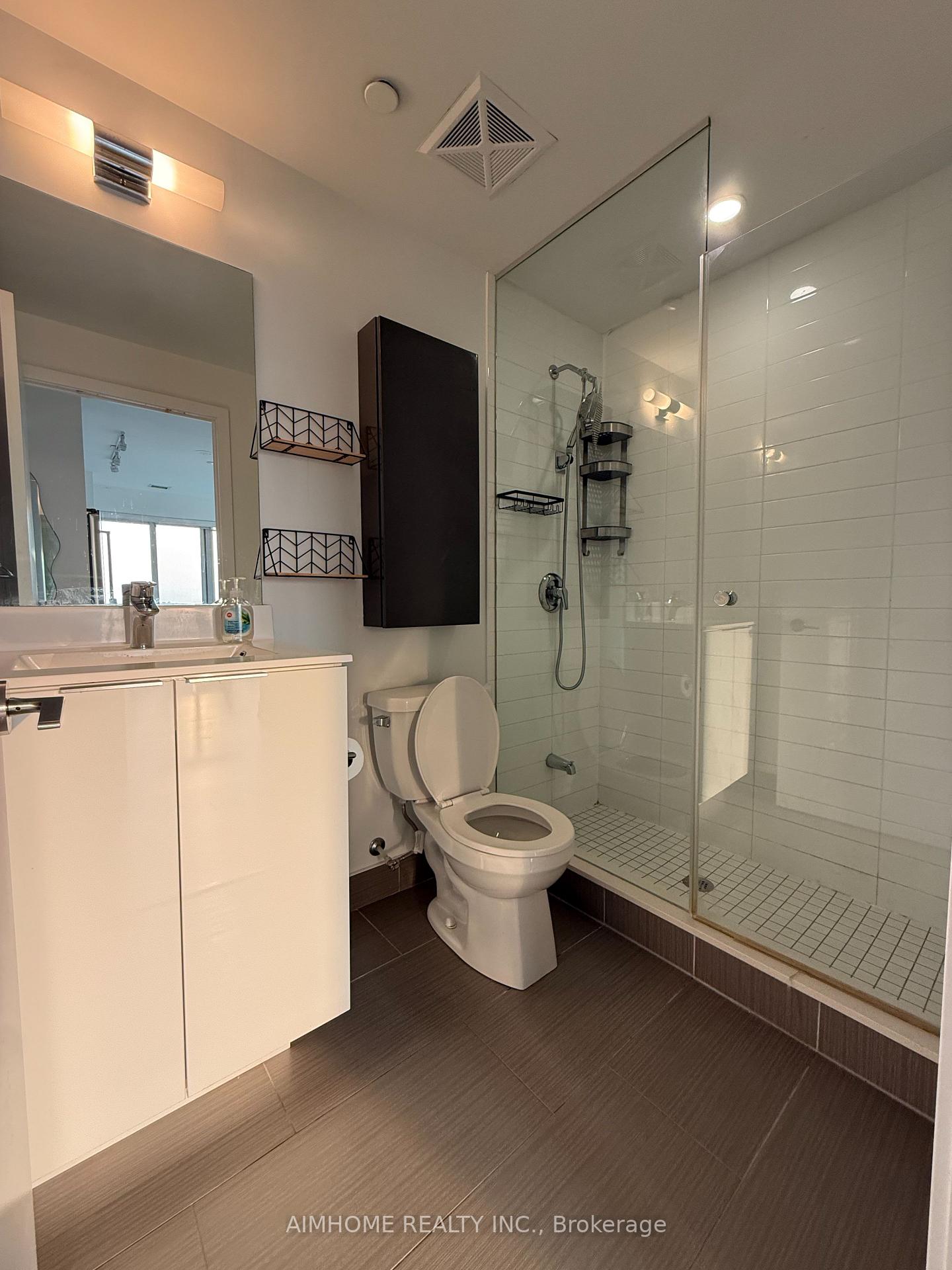 Photo 6 of Unit 3320, 30 Shore Breeze Drive, Etobicoke, Mimico — HOMEH