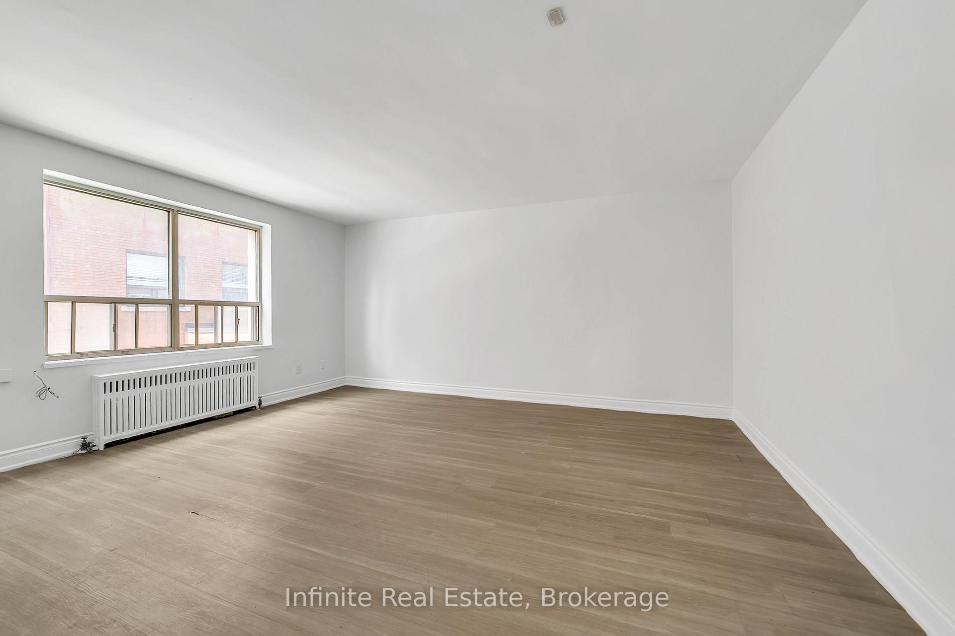 Photo 10 of Unit 111, 896 Eglinton Avenue E, Toronto, Leaside — HOMEH