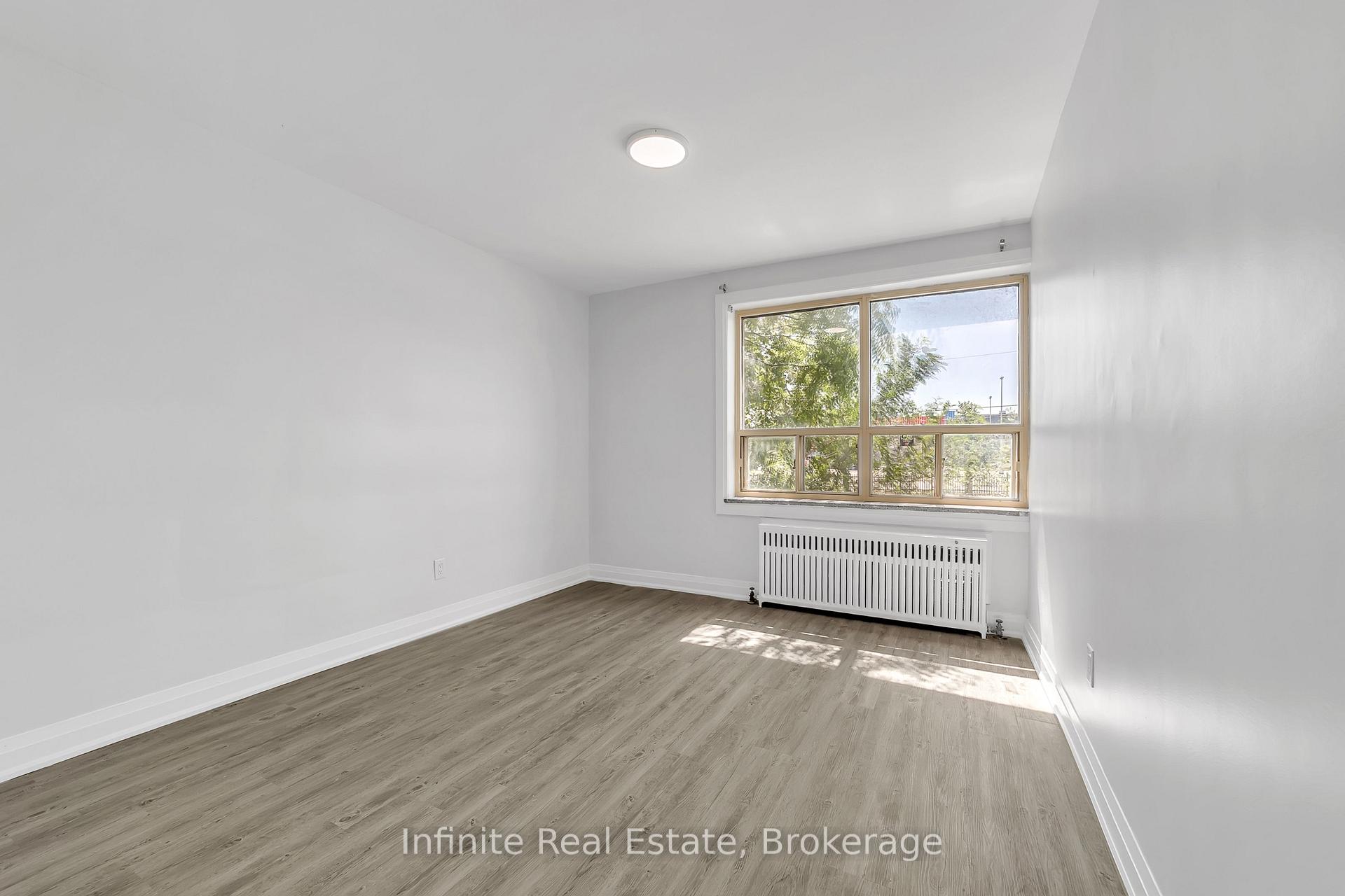 Photo 9 of Unit 113, 896 Eglinton Avenue E, Toronto, Leaside — HOMEH