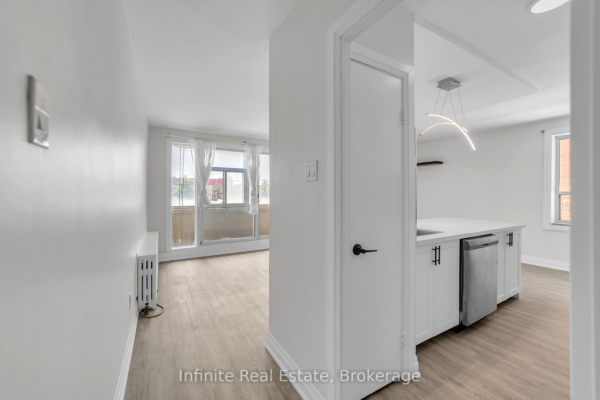 Photo 21 of Unit 113, 896 Eglinton Avenue E, Toronto, Leaside — HOMEH