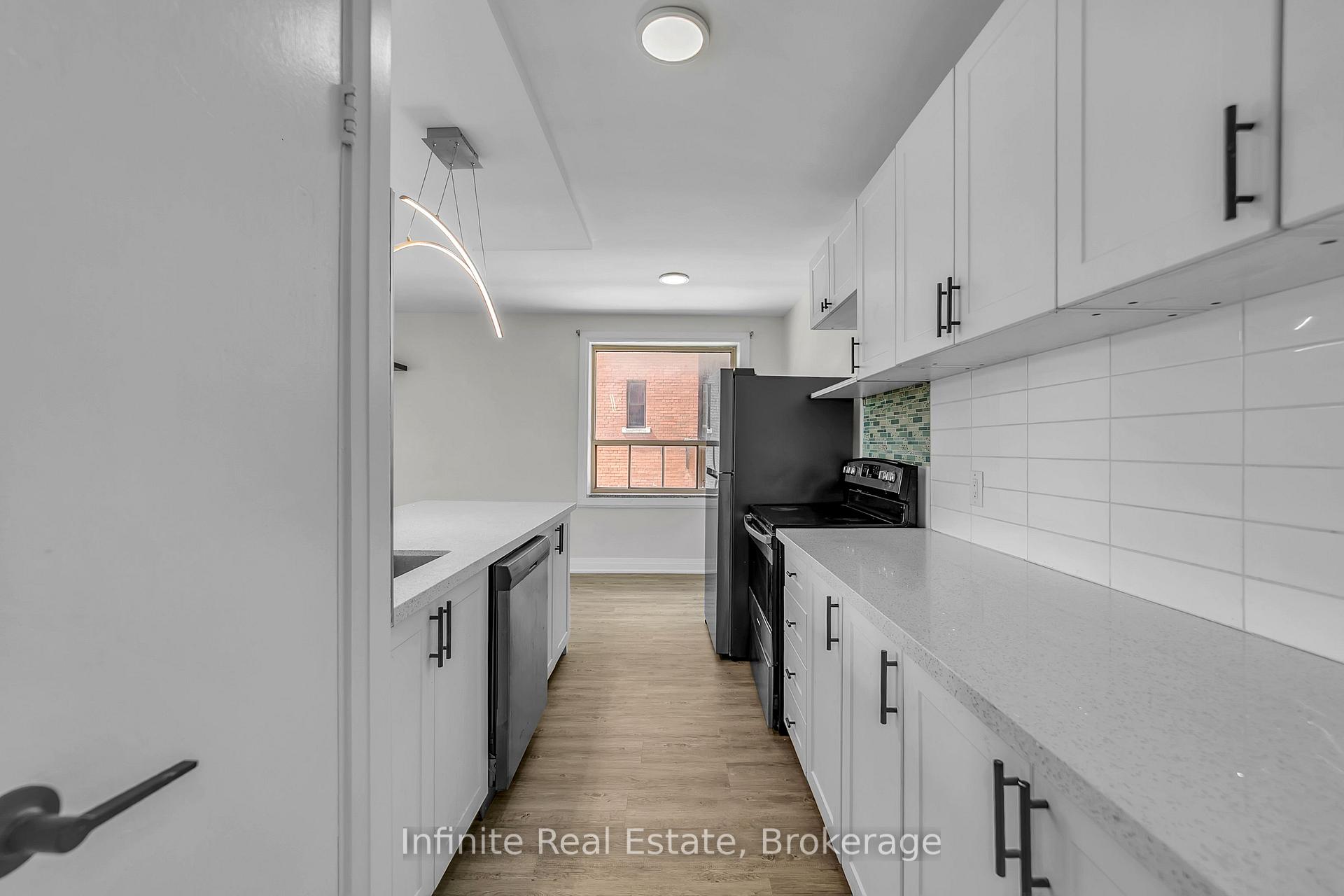 Photo 22 of Unit 113, 896 Eglinton Avenue E, Toronto, Leaside — HOMEH