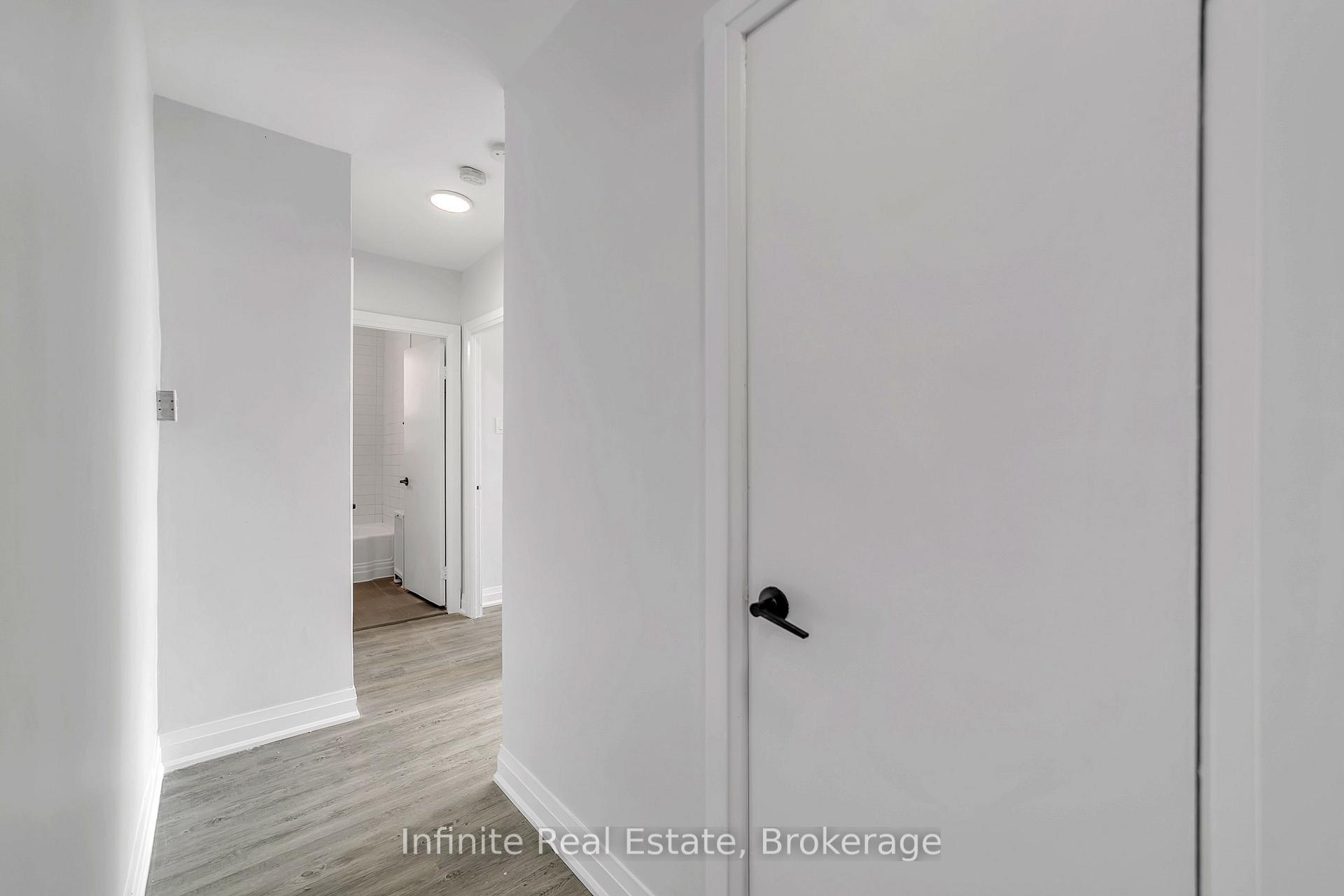 Photo 37 of Unit 113, 896 Eglinton Avenue E, Toronto, Leaside — HOMEH