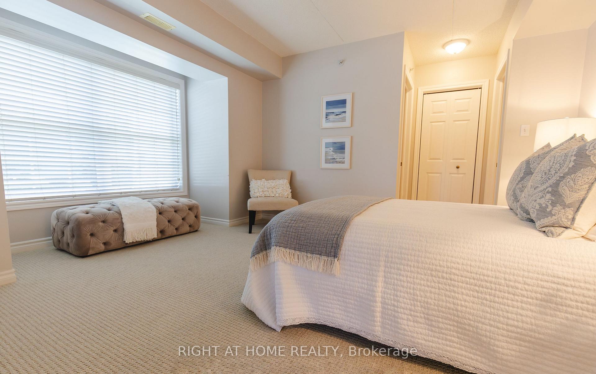 Photo 9 of Unit 113, 1450 Bishops Gate, Oakville, Glen Abbey — HOMEH