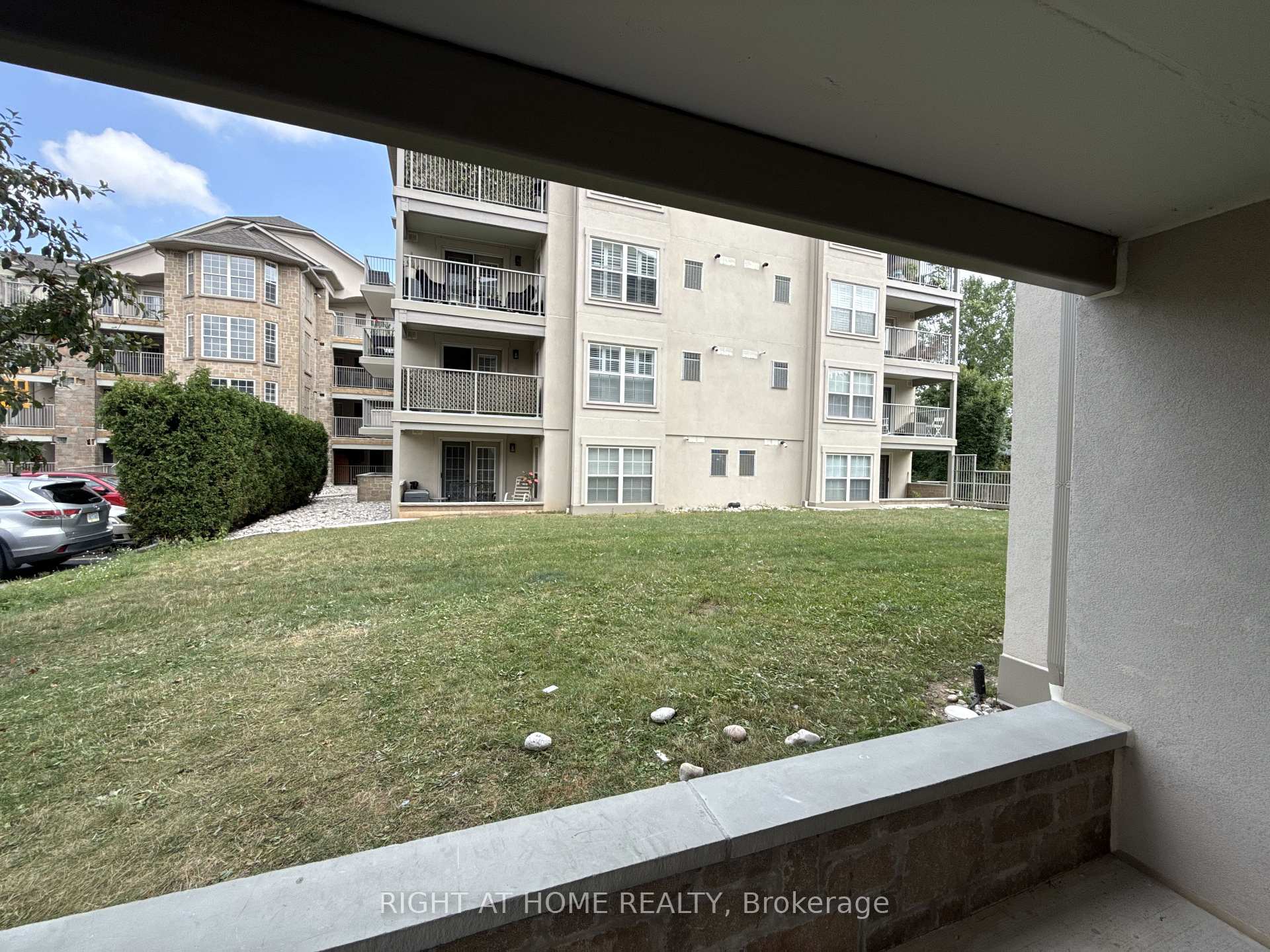 Photo 11 of Unit 113, 1450 Bishops Gate, Oakville, Glen Abbey — HOMEH