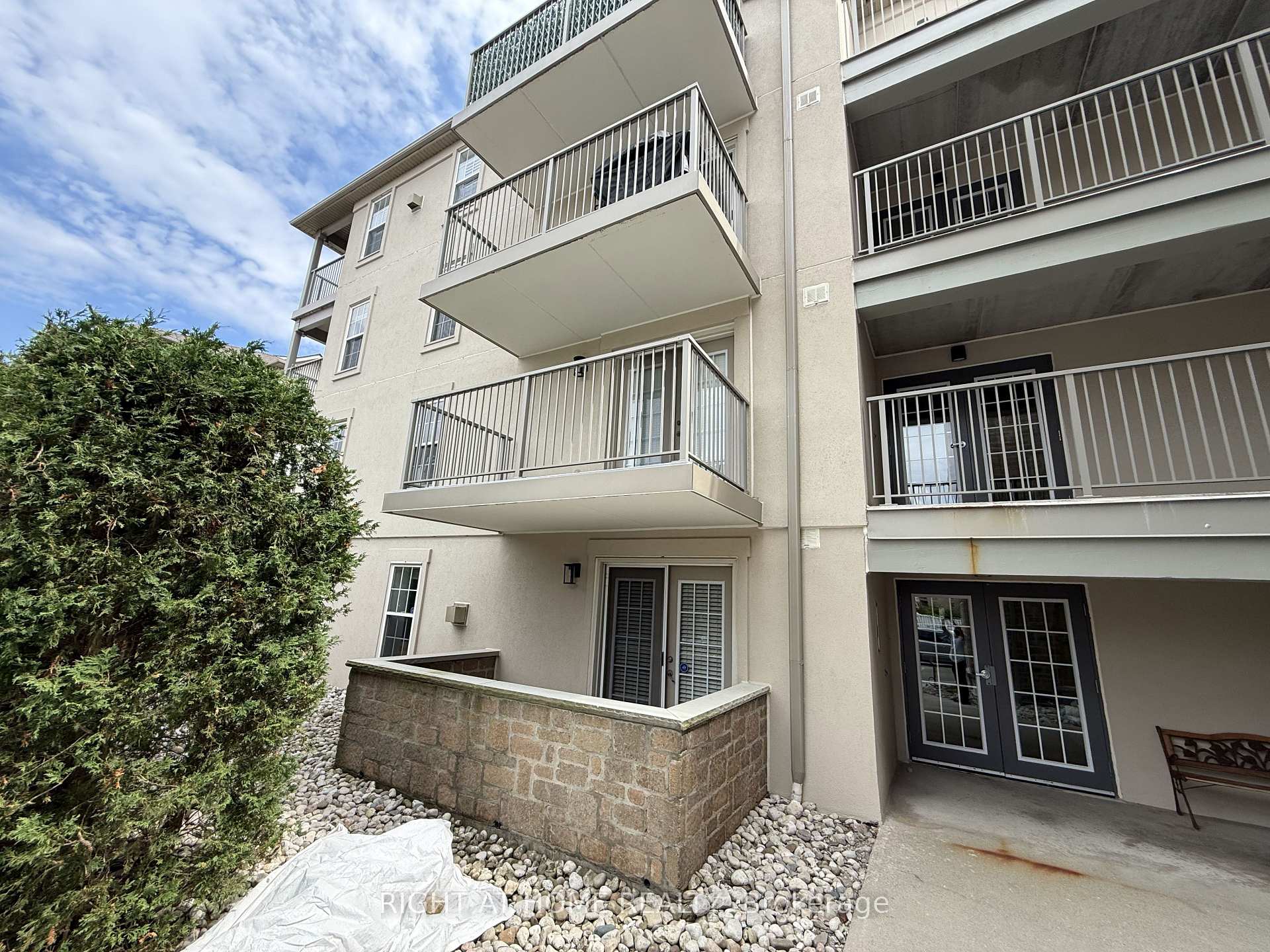 Photo 18 of Unit 113, 1450 Bishops Gate, Oakville, Glen Abbey — HOMEH