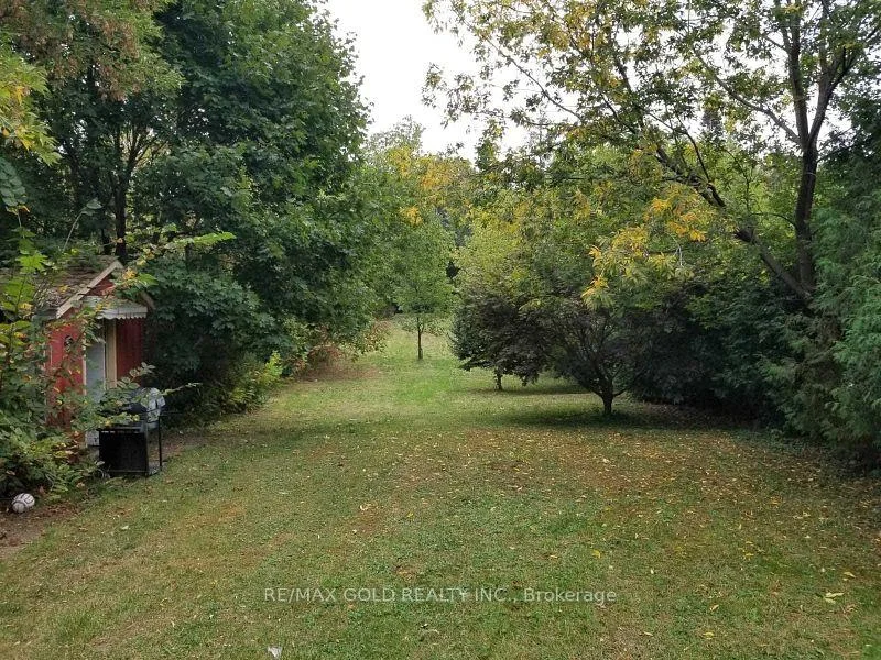 Photo 3 of 11 Mclaughlin Road, Brampton, Brampton West — HOMEH