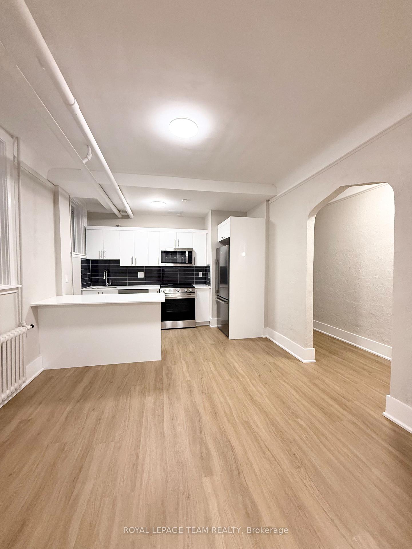 Photo 8 of Unit 36, 235 Cooper Street, Ottawa, Ottawa Centre — HOMEH