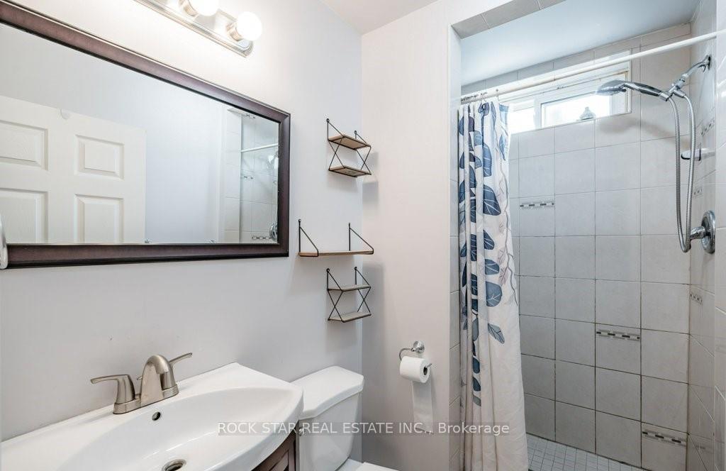 Photo 6 of Unit Lower, 271 Carson Drive, Hamilton, Lisgar — HOMEH