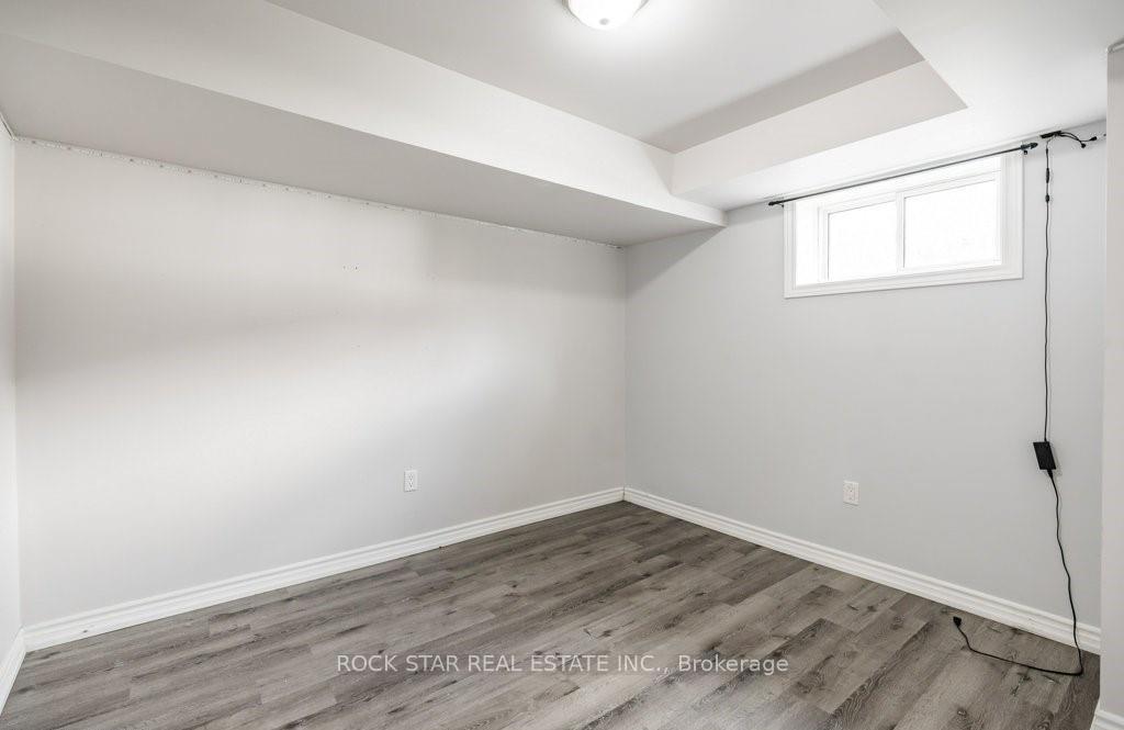 Photo 10 of Unit Lower, 271 Carson Drive, Hamilton, Lisgar — HOMEH