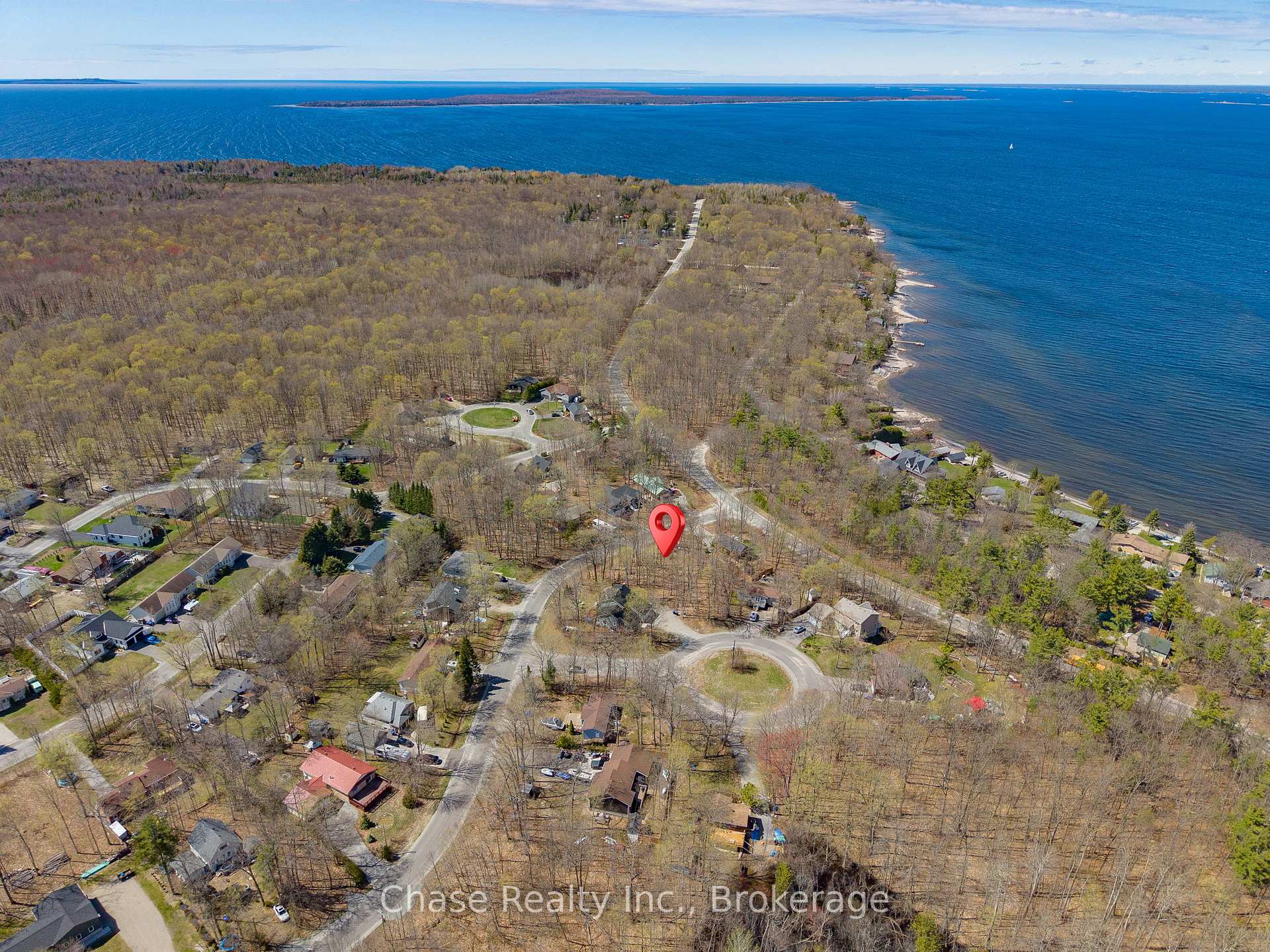 Photo 3 of 7 Oneida Crescent, Tiny, Rural Tiny — HOMEH