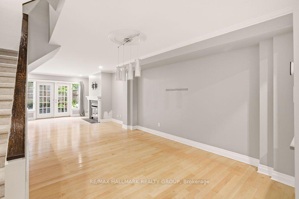 Photo 5 of 47 Rideau Terrace, Ottawa, Lindenlea — HOMEH