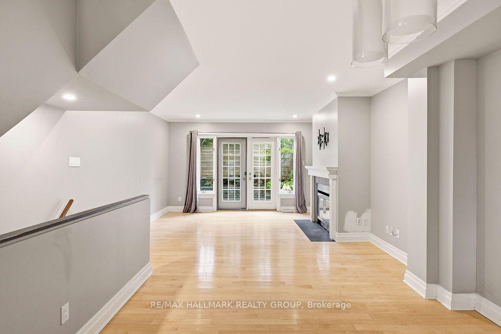 Photo 6 of 47 Rideau Terrace, Ottawa, Lindenlea — HOMEH