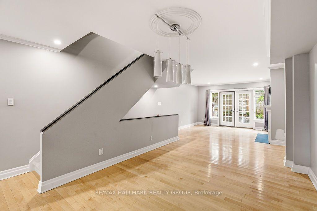 Photo 7 of 47 Rideau Terrace, Ottawa, Lindenlea — HOMEH