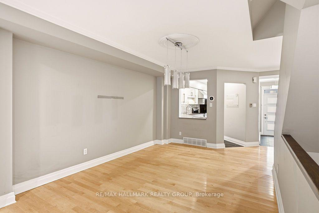 Photo 13 of 47 Rideau Terrace, Ottawa, Lindenlea — HOMEH