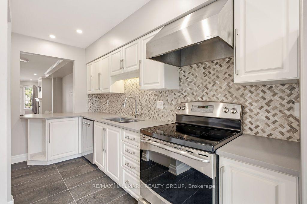 Photo 17 of 47 Rideau Terrace, Ottawa, Lindenlea — HOMEH