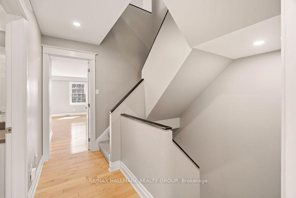Photo 18 of 47 Rideau Terrace, Ottawa, Lindenlea — HOMEH