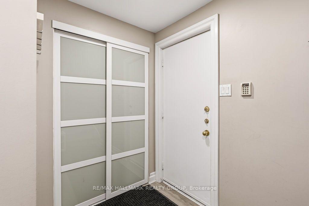 Photo 37 of 47 Rideau Terrace, Ottawa, Lindenlea — HOMEH