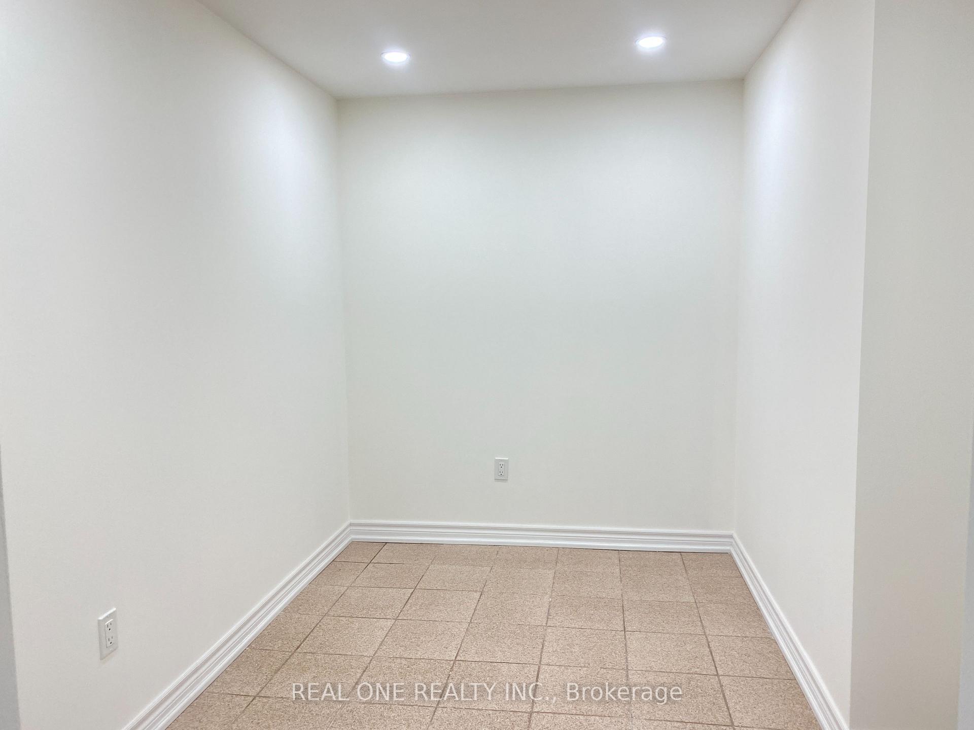 Photo 6 of 1 Addison Street, Richmond Hill, North Richvale — HOMEH