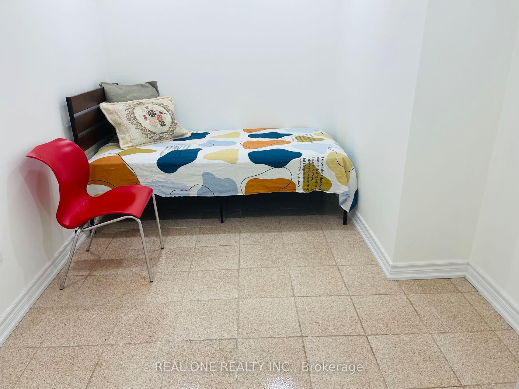 Photo 7 of 1 Addison Street, Richmond Hill, North Richvale — HOMEH