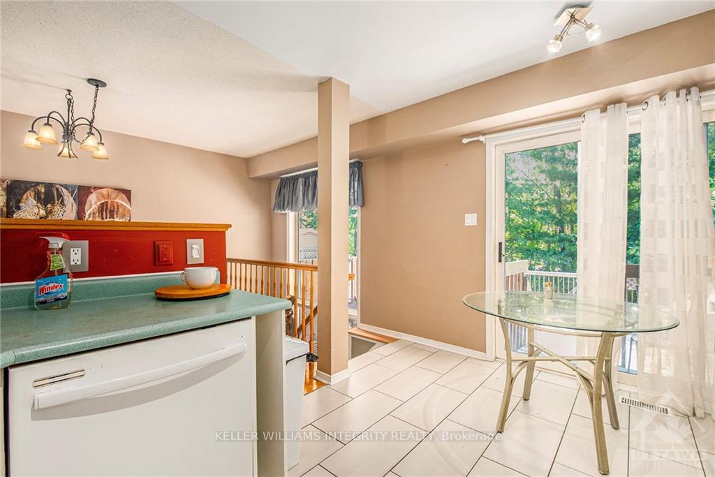 Photo 9 of 429 Wincanton Drive, Ottawa, Chatelaine Village — HOMEH