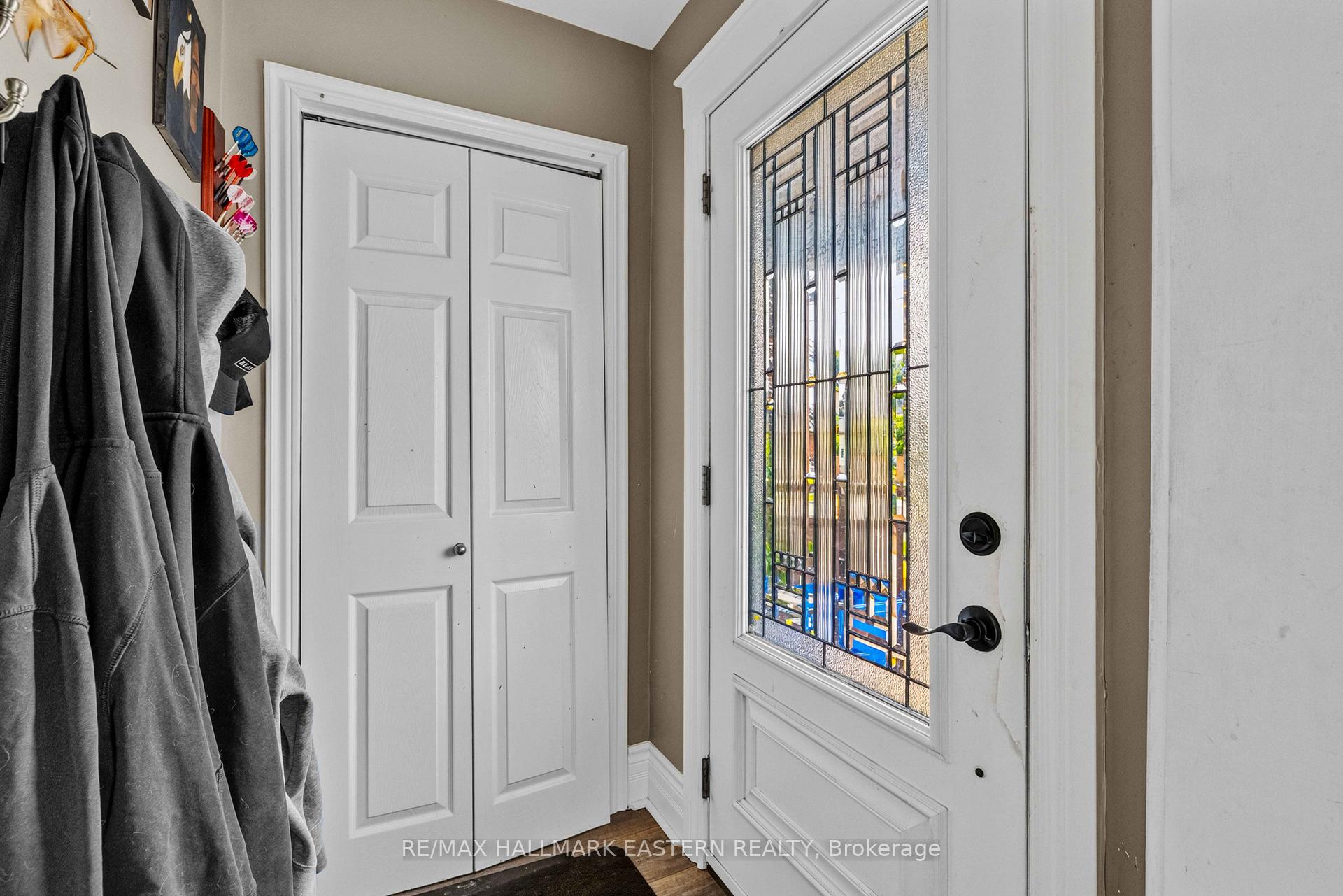 Photo 5 of 420 Edison Avenue, Peterborough, Otonabee Ward 1 — HOMEH
