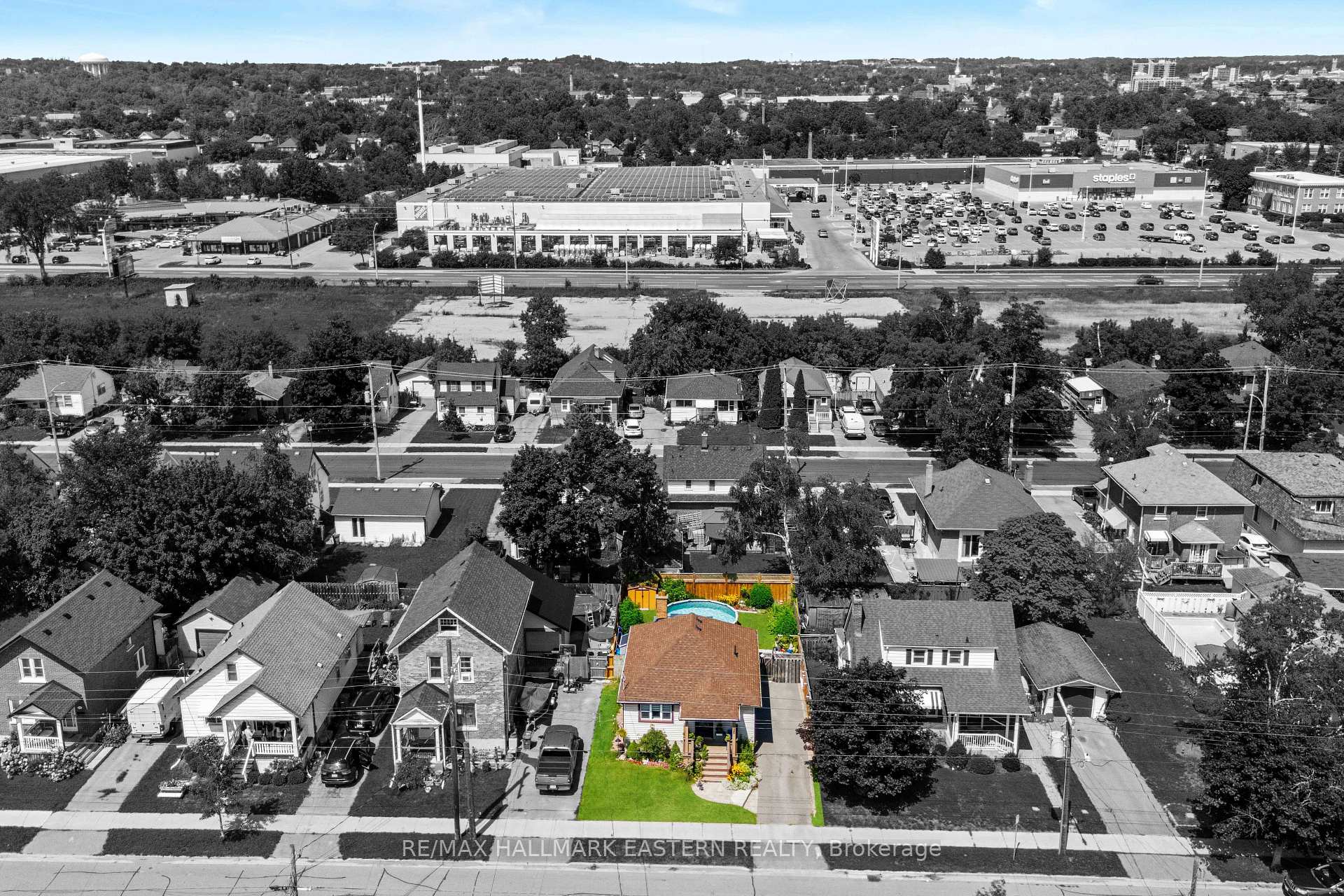 Photo 4 of 420 Edison Avenue, Peterborough, Otonabee Ward 1 — HOMEH