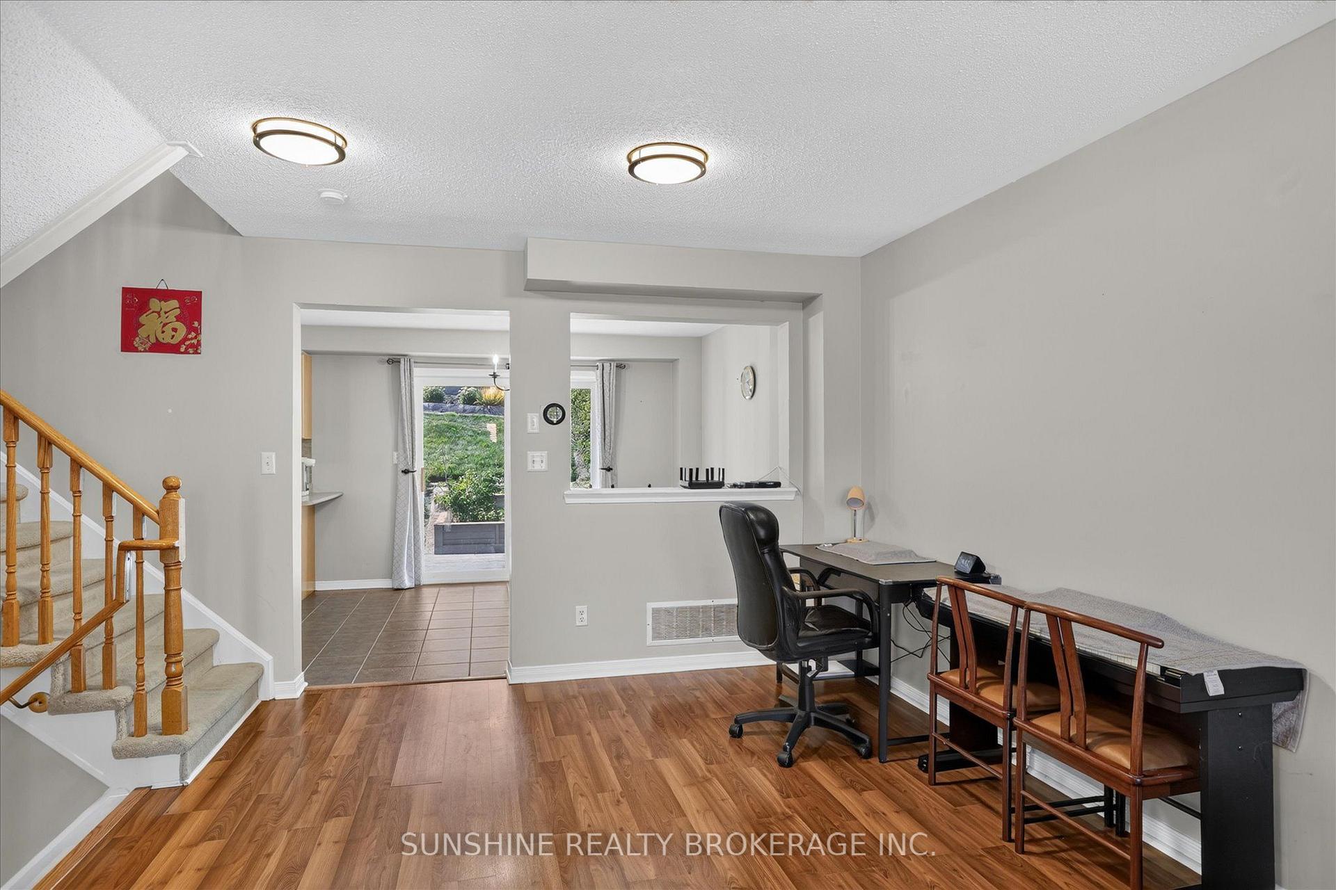 Photo 7 of 254 Tobin Court, Peterborough, Northcrest Ward 5 — HOMEH