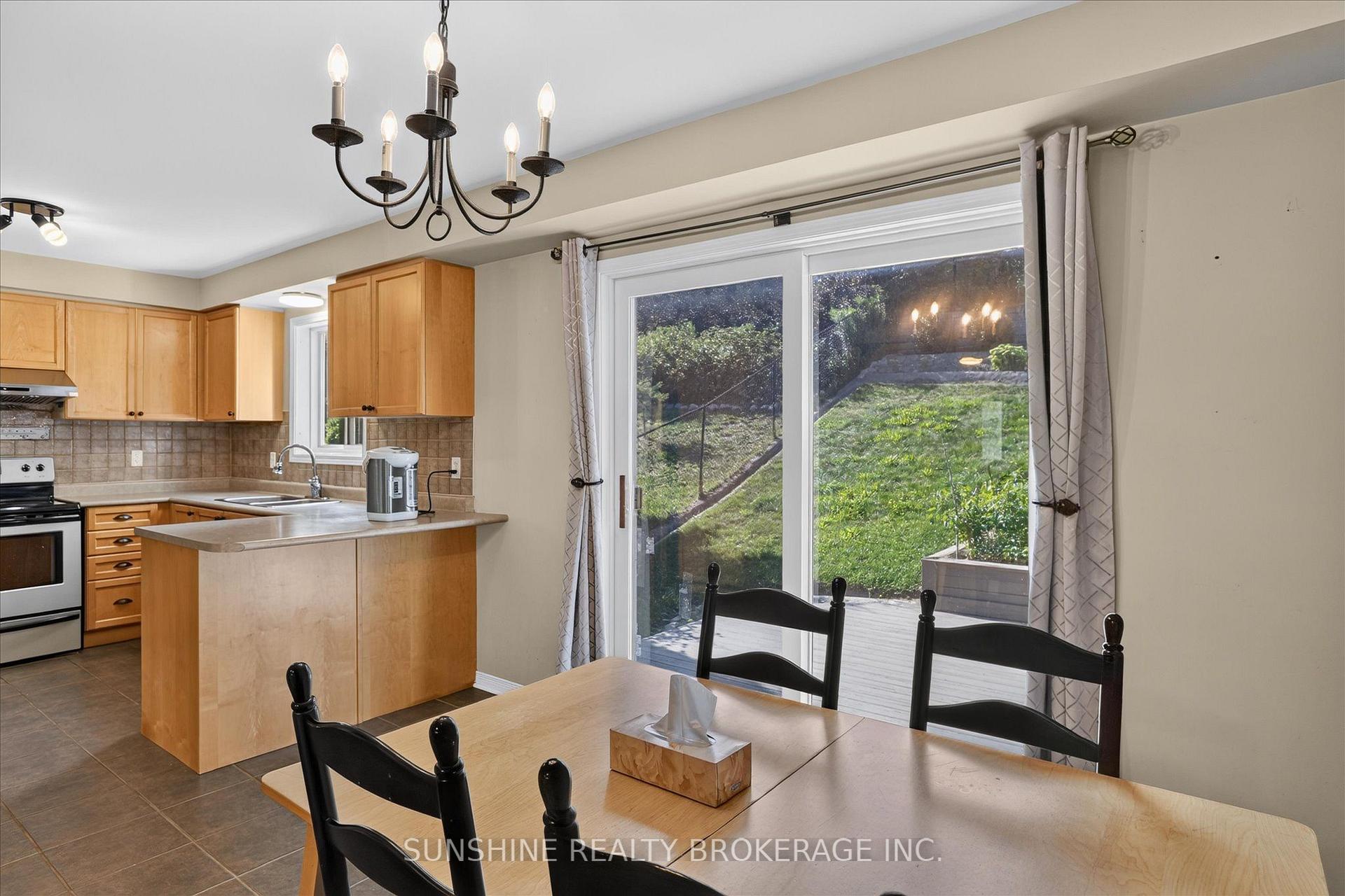 Photo 11 of 254 Tobin Court, Peterborough, Northcrest Ward 5 — HOMEH