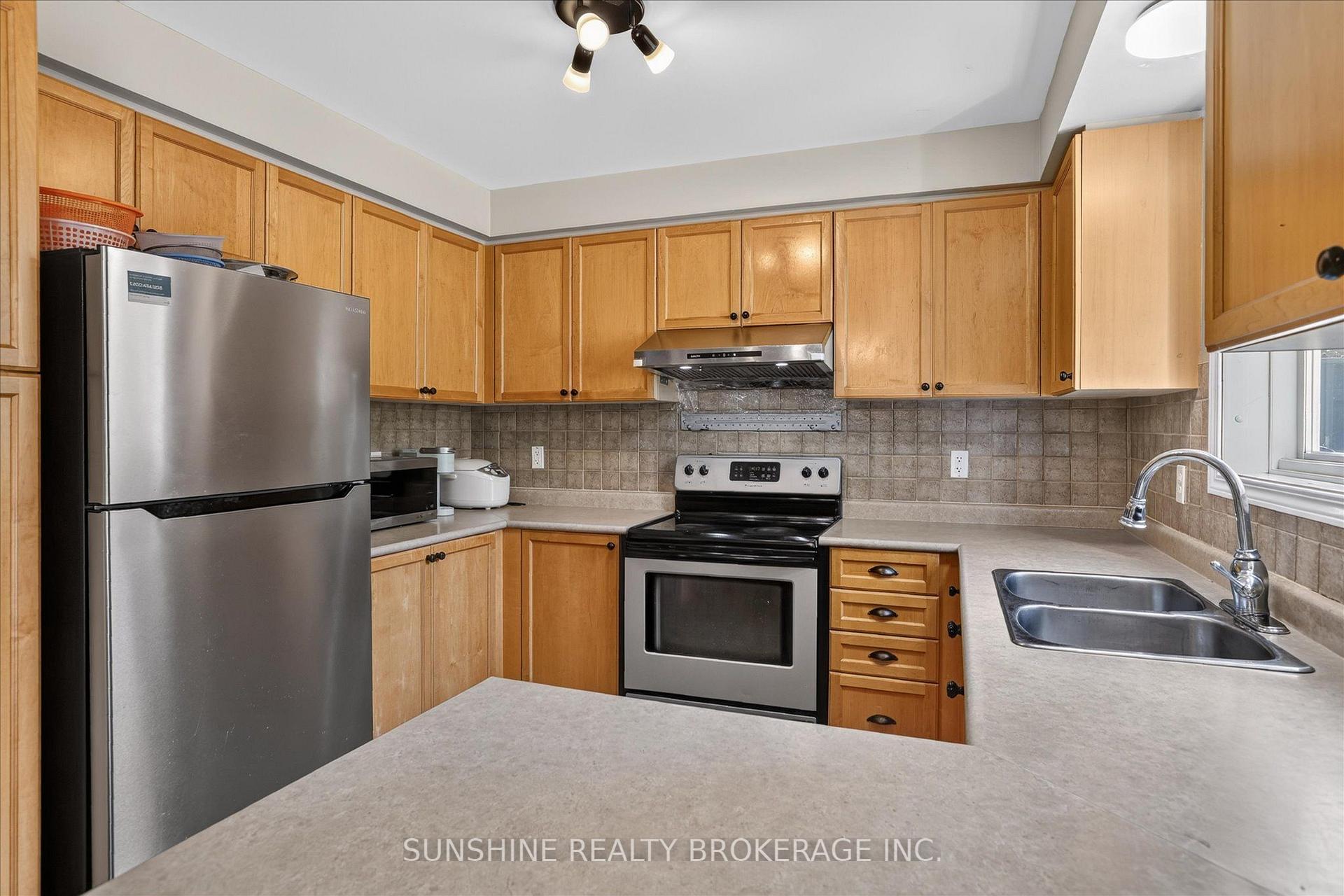 Photo 13 of 254 Tobin Court, Peterborough, Northcrest Ward 5 — HOMEH