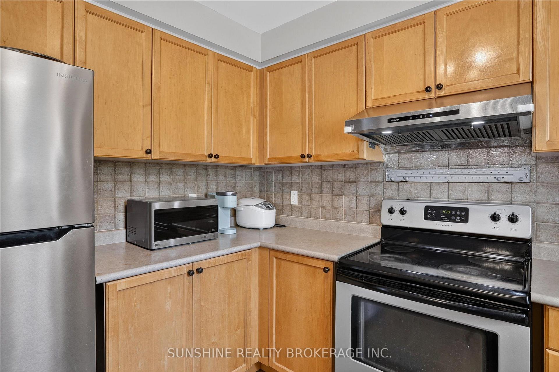 Photo 16 of 254 Tobin Court, Peterborough, Northcrest Ward 5 — HOMEH