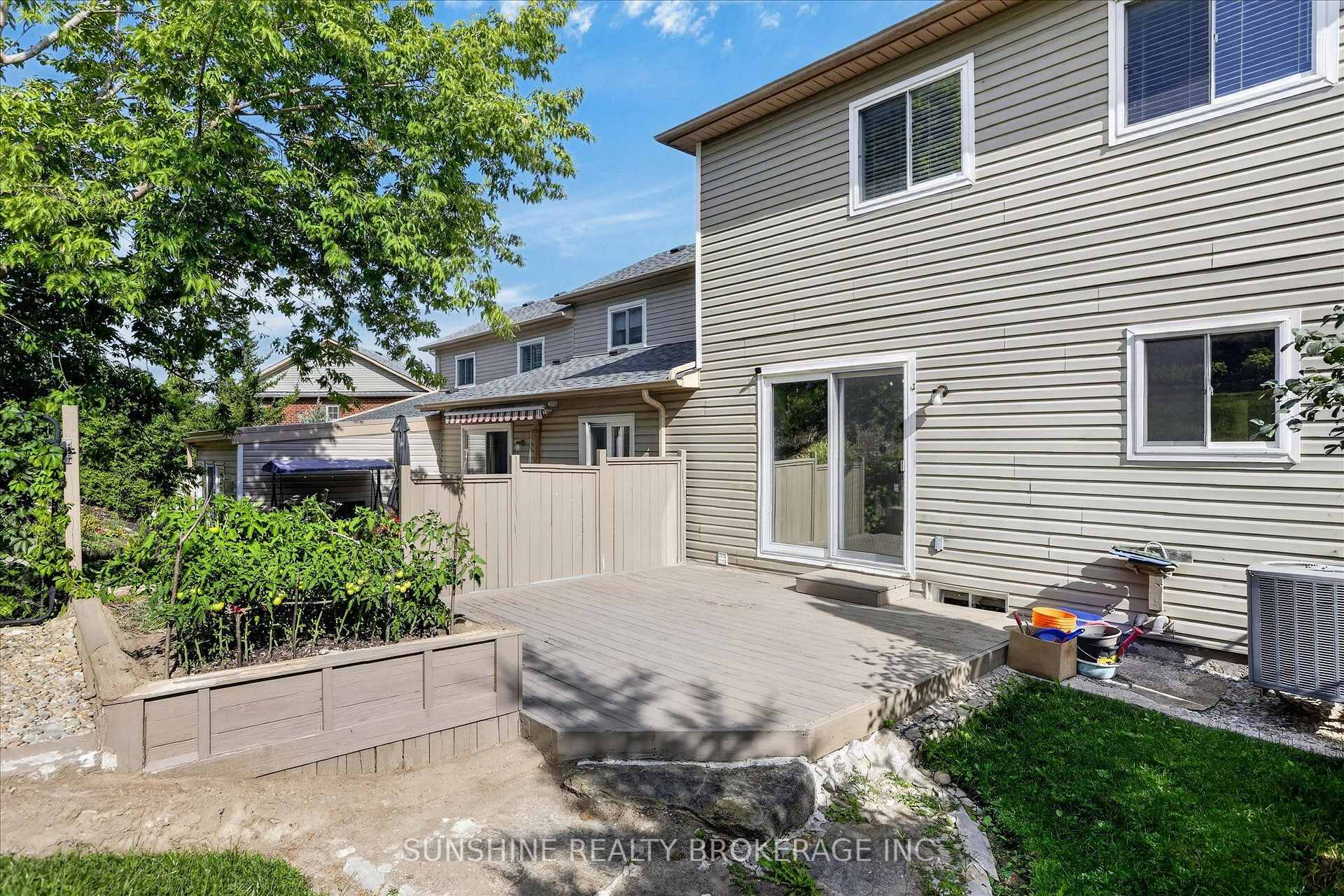 Photo 32 of 254 Tobin Court, Peterborough, Northcrest Ward 5 — HOMEH