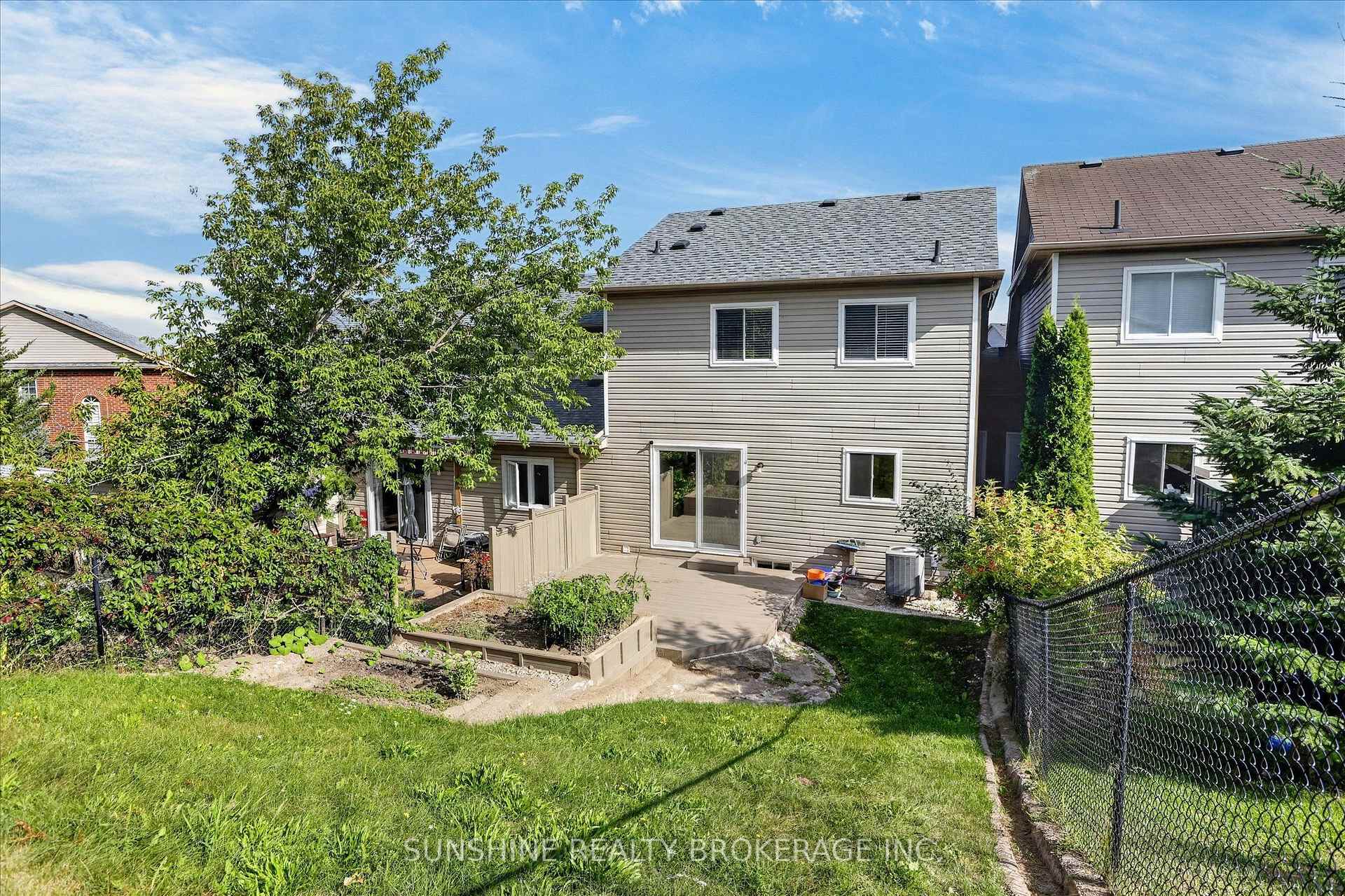 Photo 36 of 254 Tobin Court, Peterborough, Northcrest Ward 5 — HOMEH