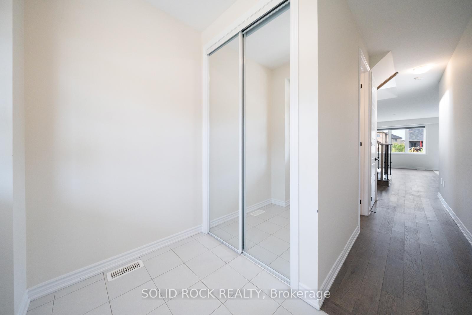 Photo 3 of 305 Vanilla Trail, Thorold, Rolling Meadows — HOMEH