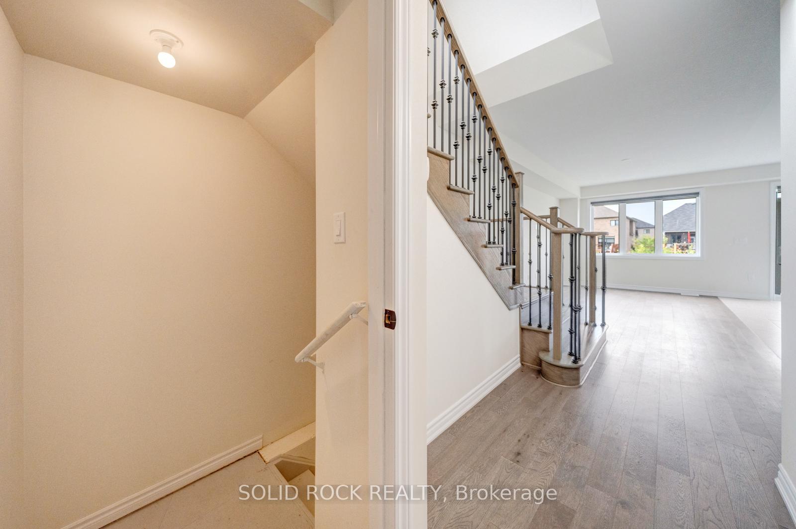 Photo 6 of 305 Vanilla Trail, Thorold, Rolling Meadows — HOMEH