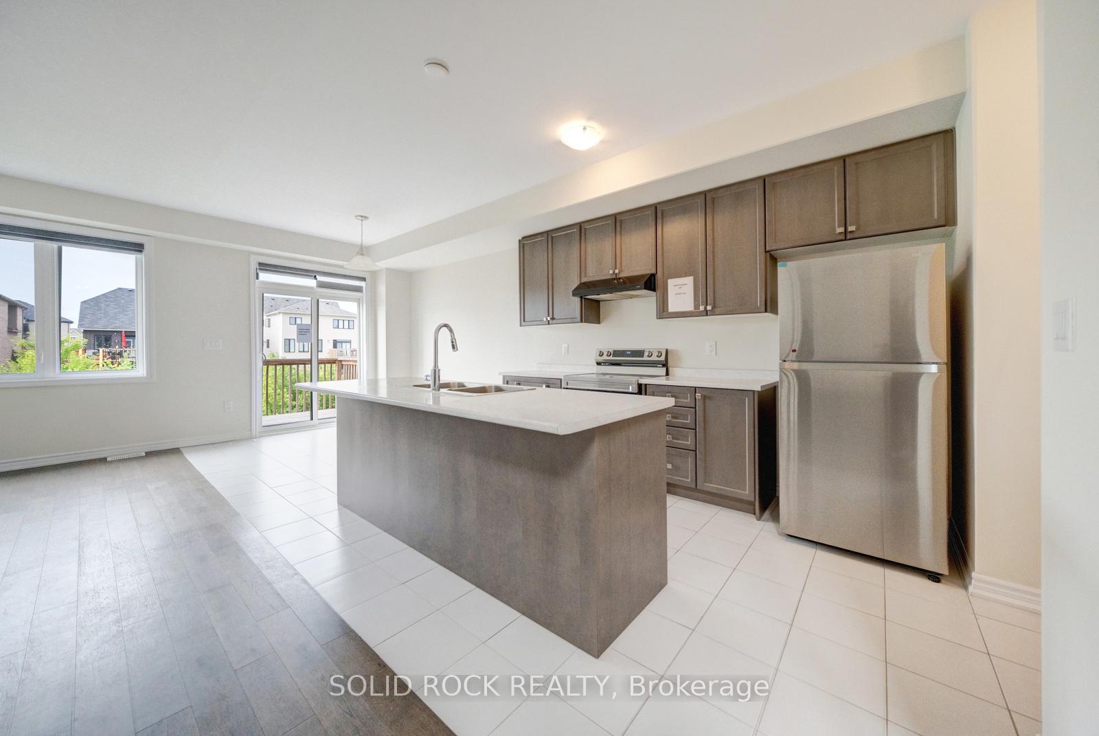 Photo 8 of 305 Vanilla Trail, Thorold, Rolling Meadows — HOMEH