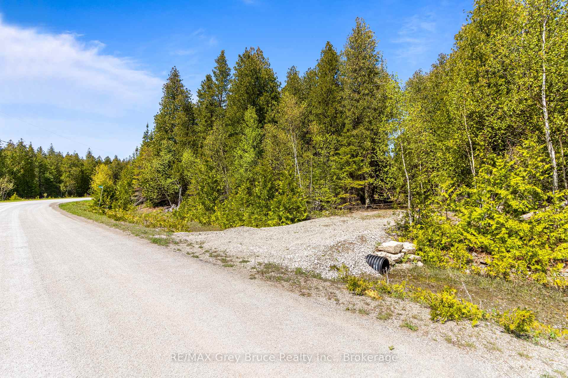 Photo 3 of 228 Corey Crescent, Northern Bruce Peninsula — HOMEH