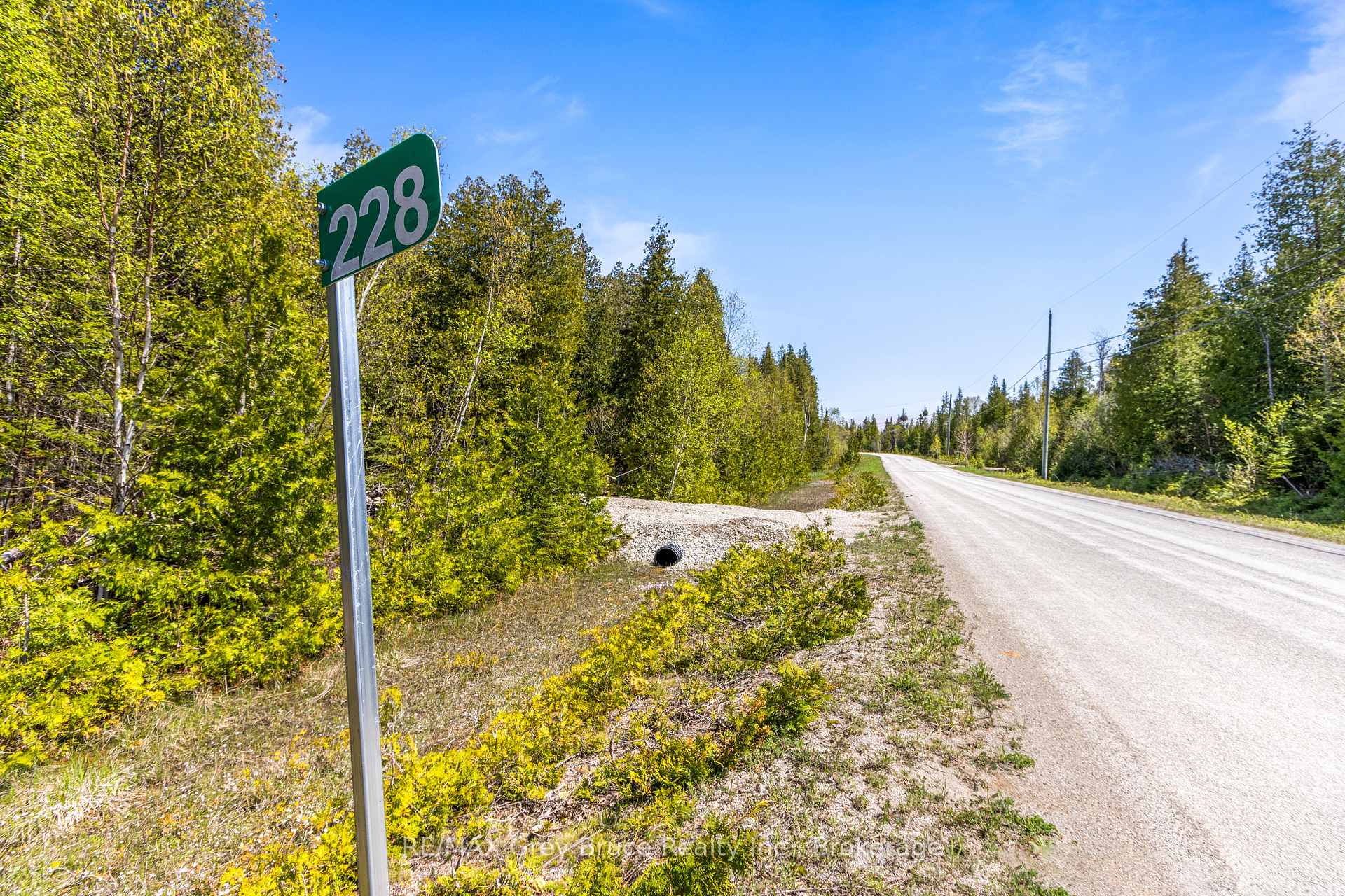 Photo 9 of 228 Corey Crescent, Northern Bruce Peninsula — HOMEH