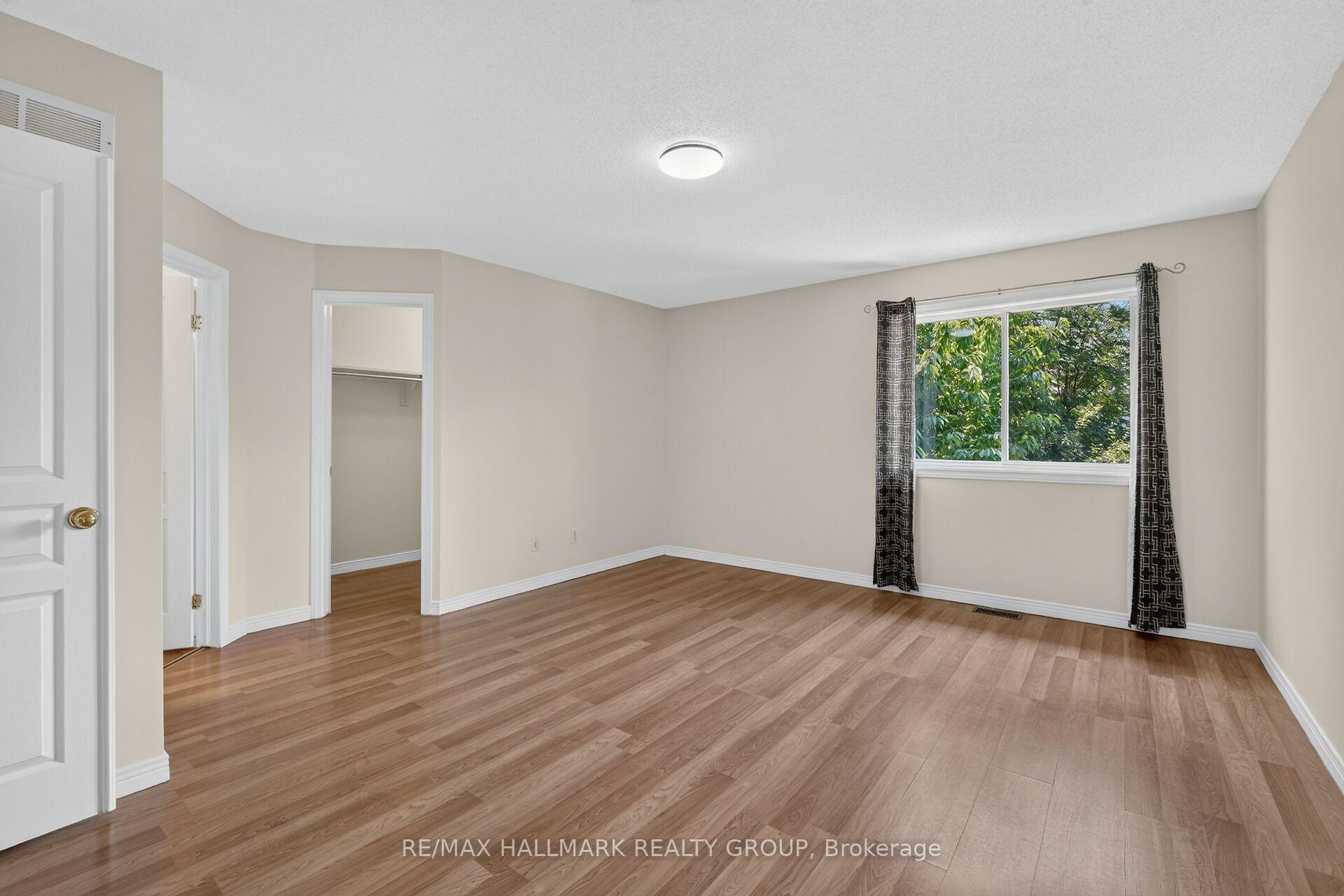 Photo 22 of 24 Gray Crescent, Ottawa, Kanata - Beaverbrook — HOMEH