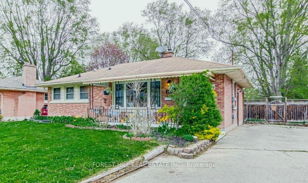 Front of 292 Griffith Street