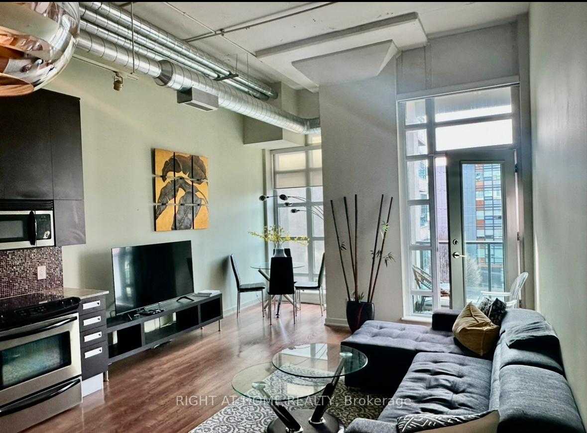 Photo 3 of Unit 314, 380 Macpherson Avenue, Toronto, Casa Loma — HOMEH