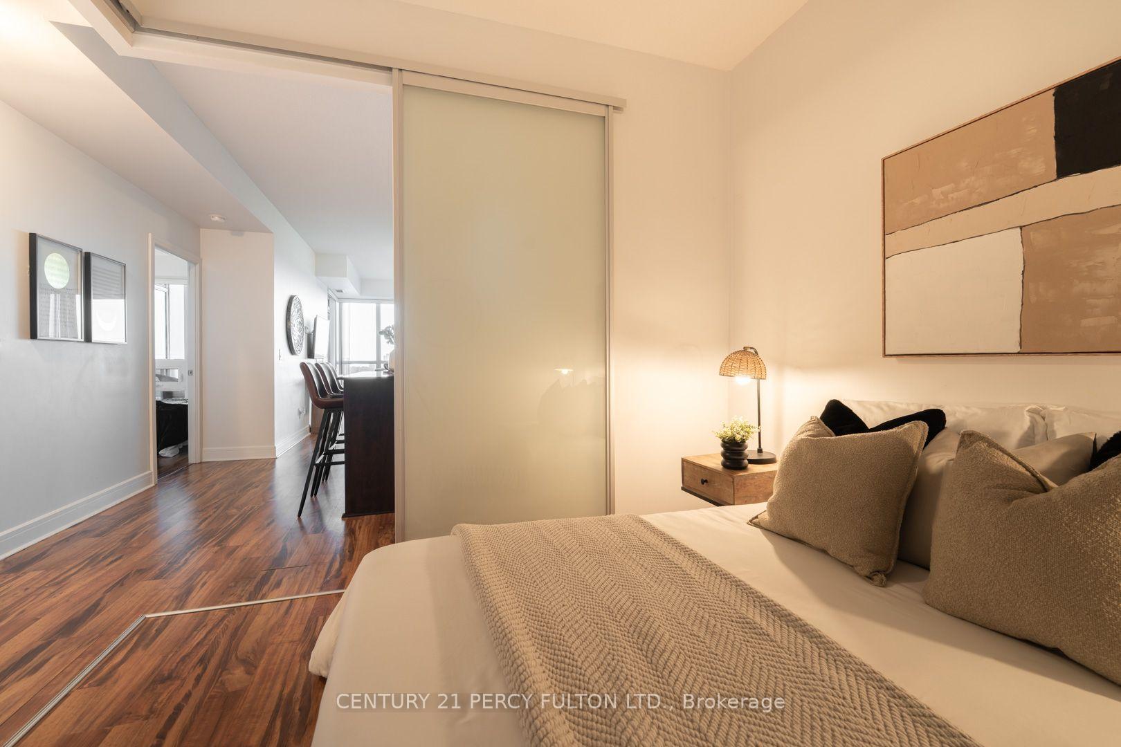 Photo 12 of Unit 1510, 35 Brian Peck Crescent, Toronto, Thorncliffe Park — HOMEH