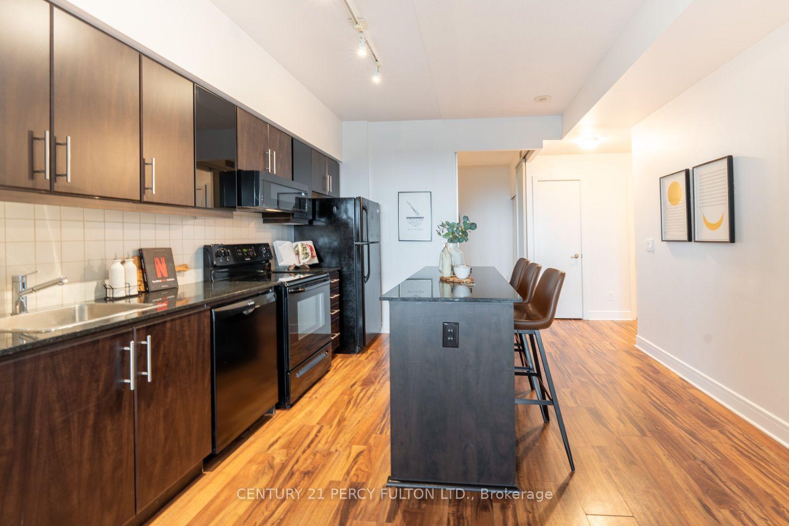 Photo 16 of Unit 1510, 35 Brian Peck Crescent, Toronto, Thorncliffe Park — HOMEH
