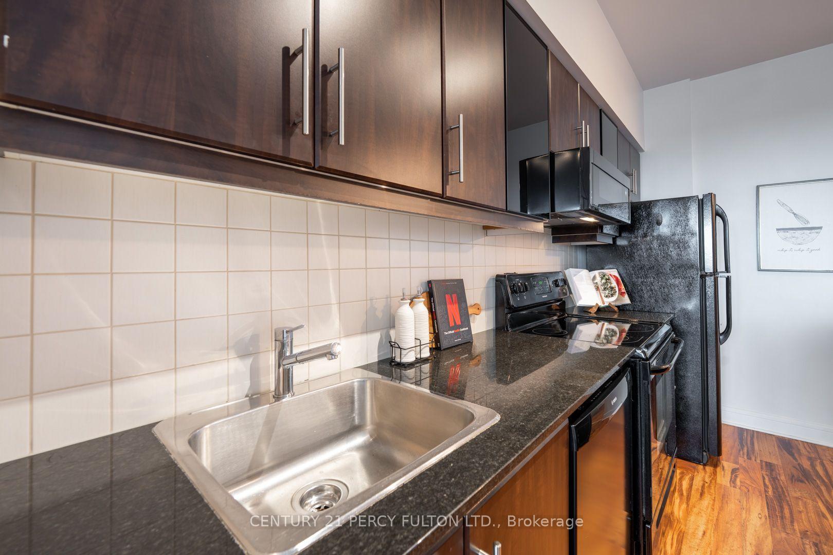 Photo 17 of Unit 1510, 35 Brian Peck Crescent, Toronto, Thorncliffe Park — HOMEH