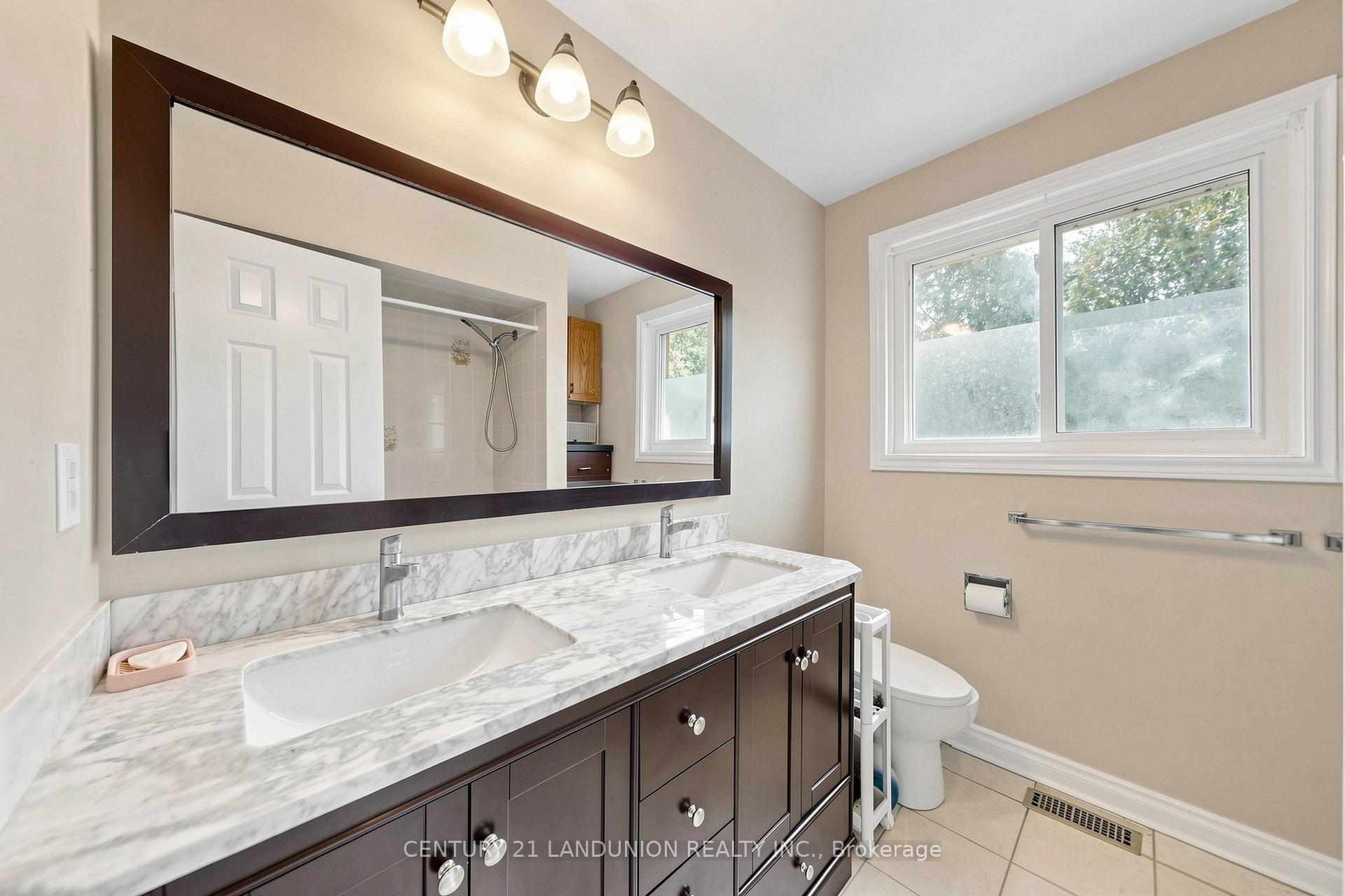 Photo 16 of 329 Atha Avenue, Richmond Hill, Harding — HOMEH