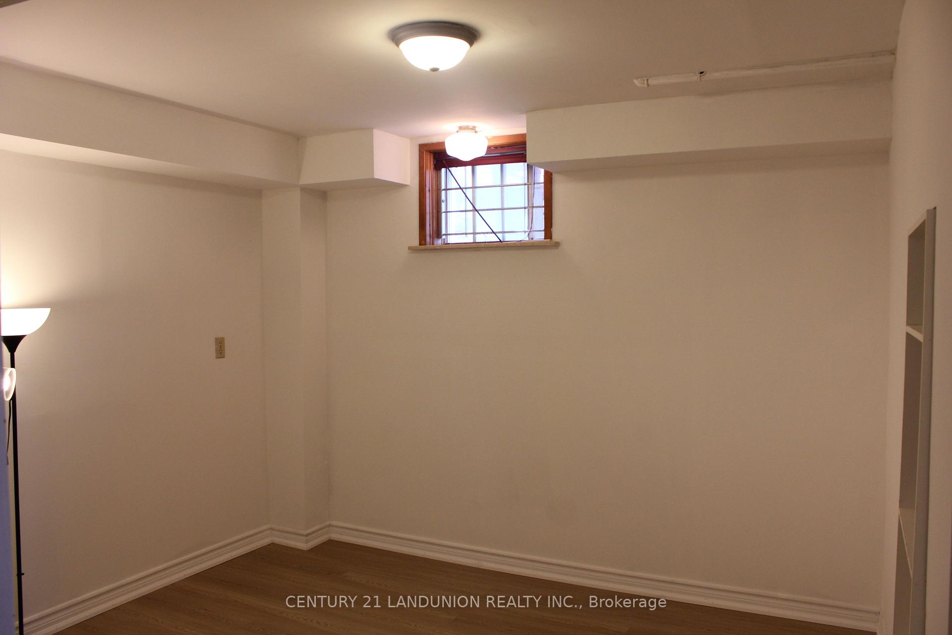 Photo 28 of 329 Atha Avenue, Richmond Hill, Harding — HOMEH