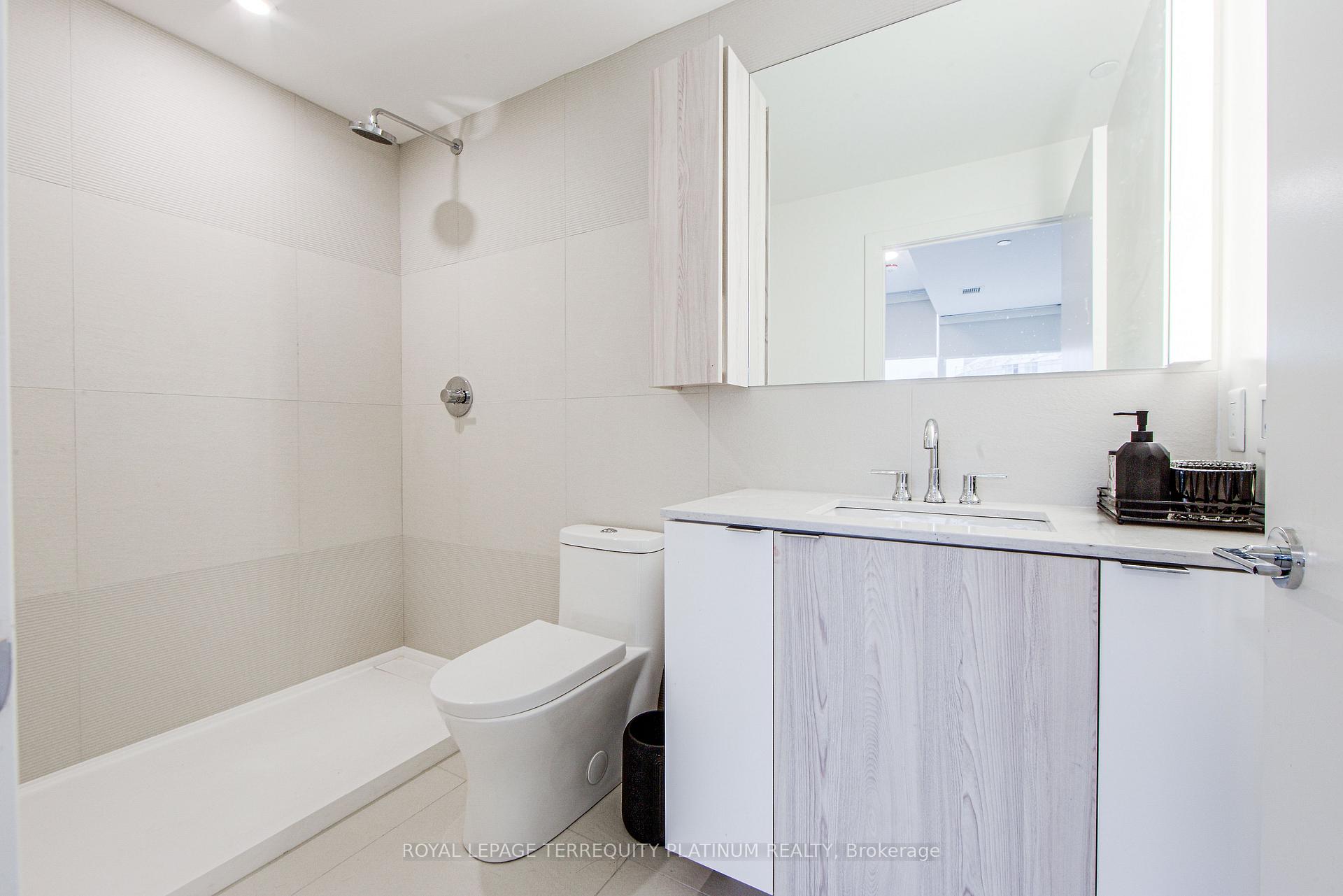 Photo 6 of Unit 2906, 15 Mercer Street, Toronto, Waterfront Communities — HOMEH