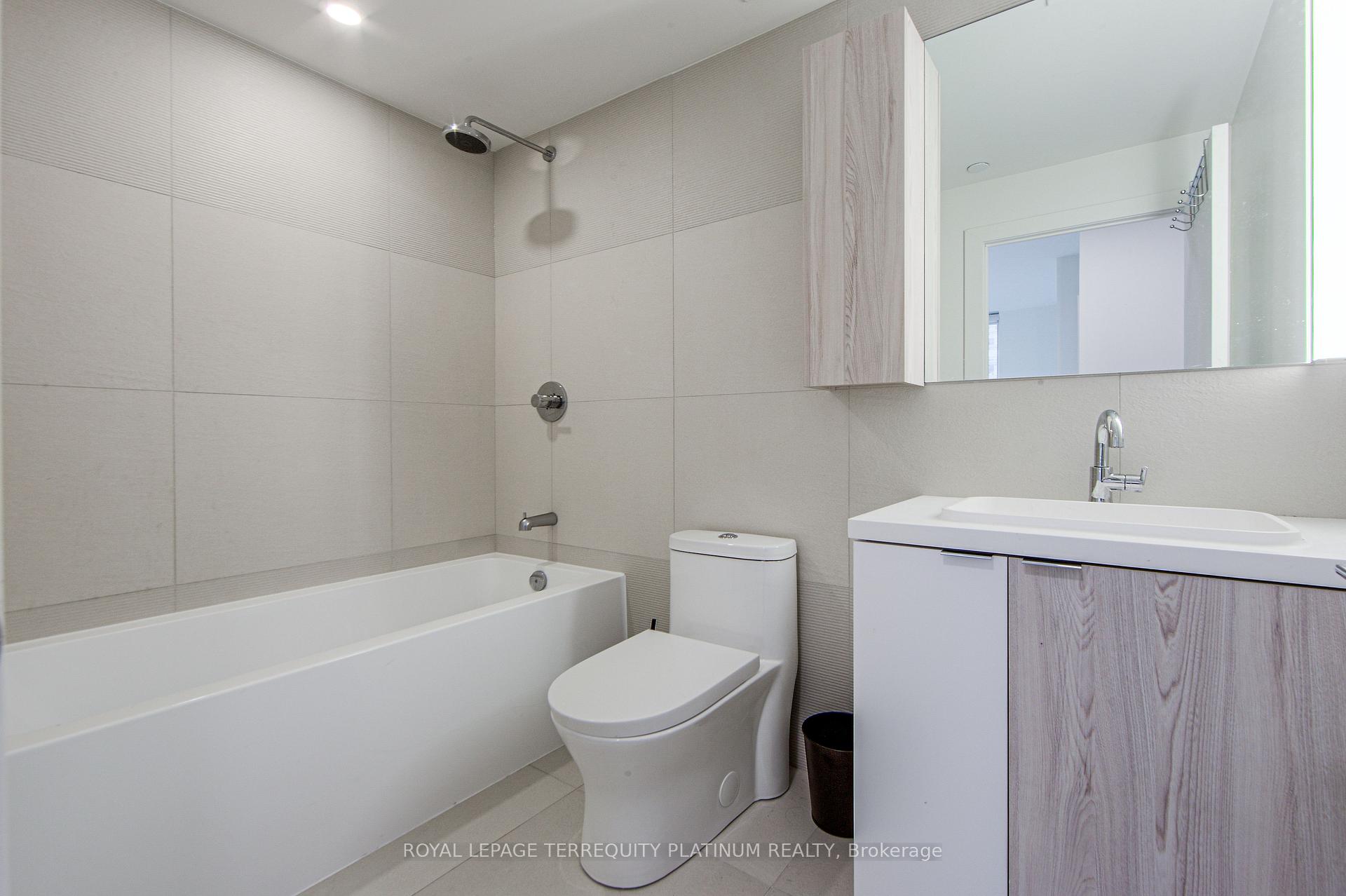 Photo 8 of Unit 2906, 15 Mercer Street, Toronto, Waterfront Communities — HOMEH