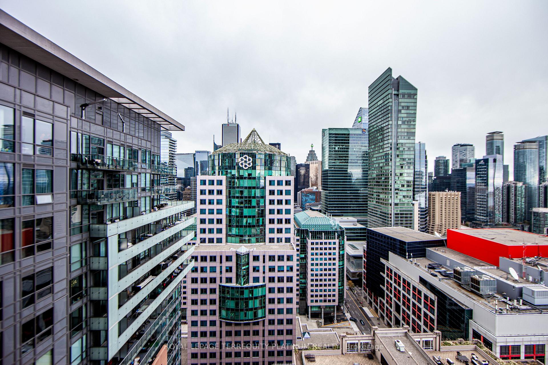 Photo 16 of Unit 2906, 15 Mercer Street, Toronto, Waterfront Communities — HOMEH